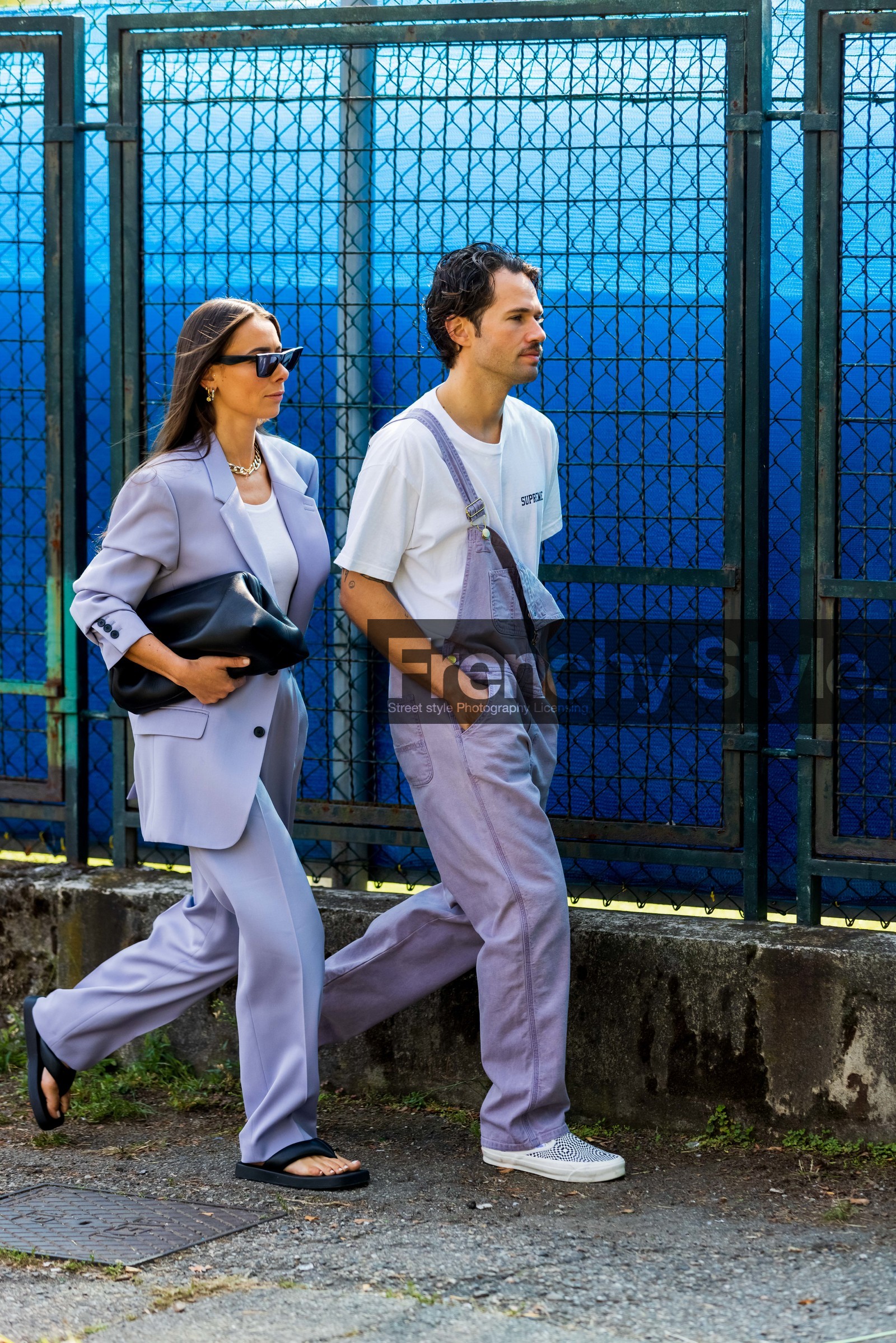 back, back detail, bag, boss t-shirt, bread, denim, earrings, gold earrings, hair style, jeans, leather bag, Maeva Marshall, red stripes, stripes, striped t-shirt, striped top, t-shirt, white bag, fashion week, frenchystyle, FW, jonathan paciullo, street style, MFW, MILAN, SPRING SUMMER 2022, SS 22, vertical, full length