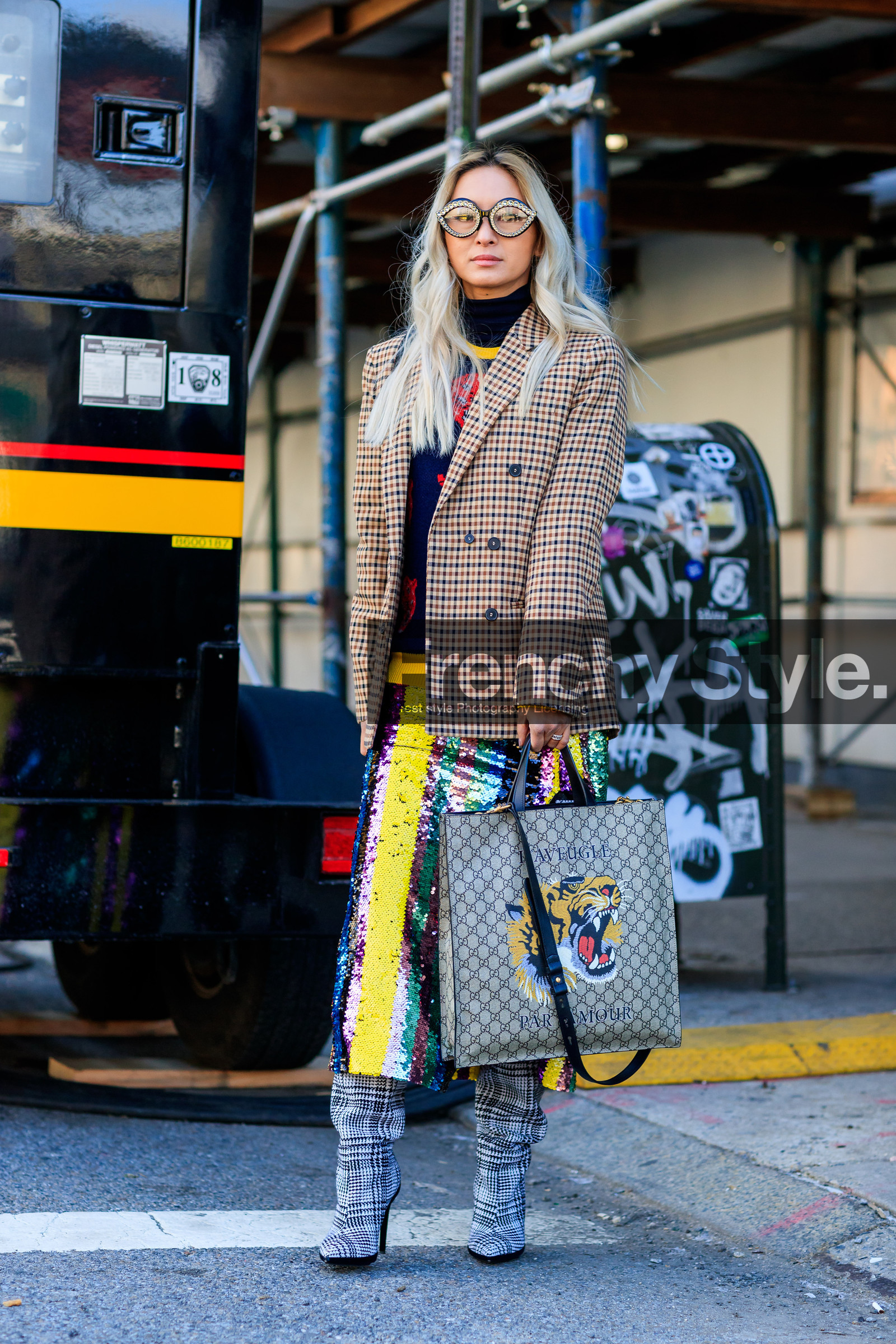 animal print, beige bag, black turtleneck, brown jacket, checked, fun sunglasses, gingham, glitter, graphic bag, graphic jacket, graphic shoes, graphic skirt, grey boots, gucci, high boots, high heels, leather bag, leather shoes, monogram, multicolor bag, multicolor skirt, plaid, printed bag, printed jacket, printed shoes, printed skirt, printed sweater, sequined skirt, striped skirt, sunglasses, tartan, street style, jonathan paciullo, FW, frenchystyle, fashion week, NYFW, NEW YORK, AUTUMN WINTER 2018-2019, AW 18-19, FALL WINTER 2018-2019, FW 18-19, vertical, full length