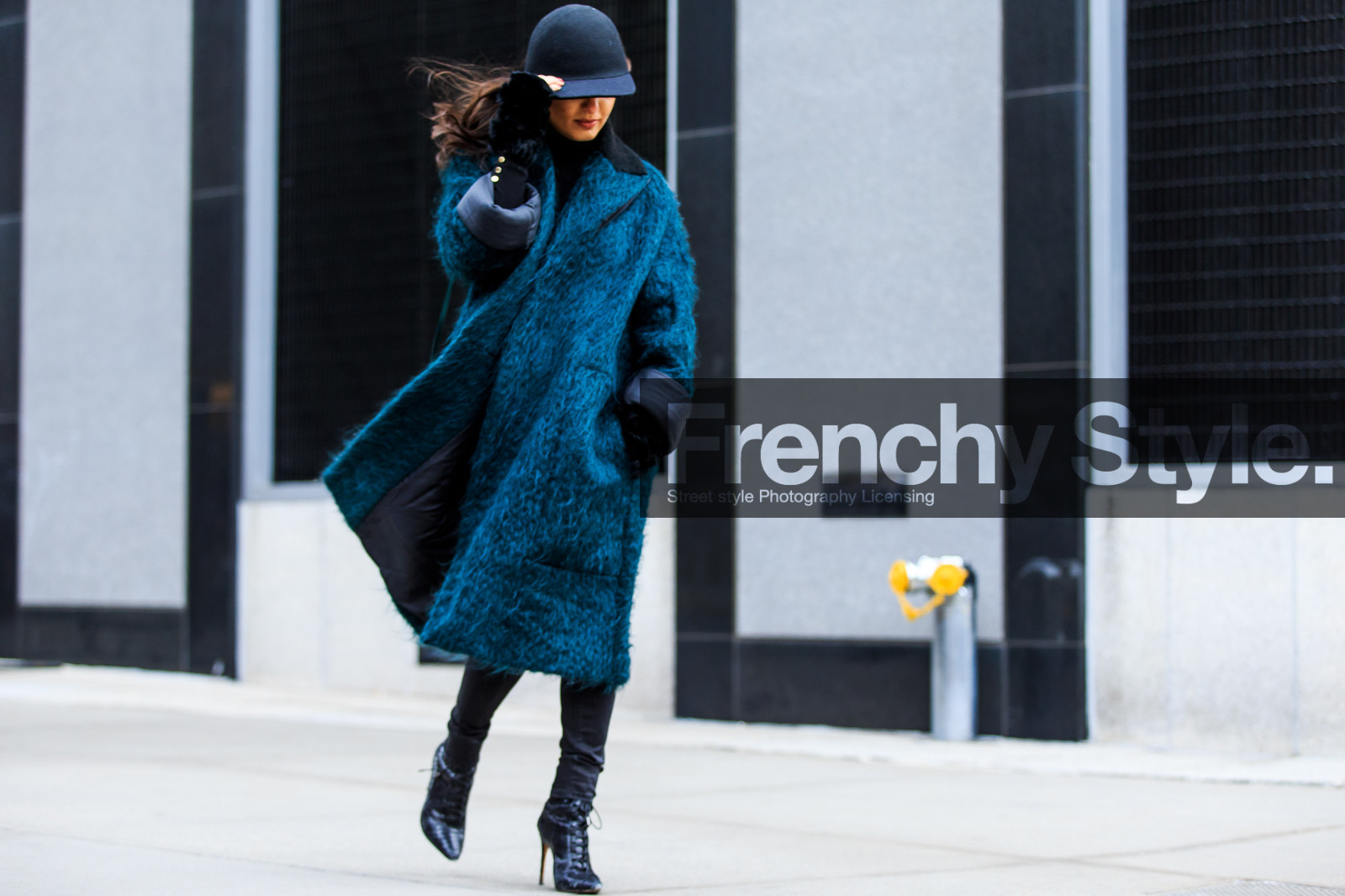 atmosphere details, AUTUMN WINTER 2016-2017, AW 16-17, black boots, black cap, fashion week, frenchystyle, full length, FW, FW 16-17, green coat, high boots, high heels, horizontal, jonathan paciullo, lace up shoes, nausheen shah, NEW YORK, NYFW, street style, suede shoes, woman, wool jacket