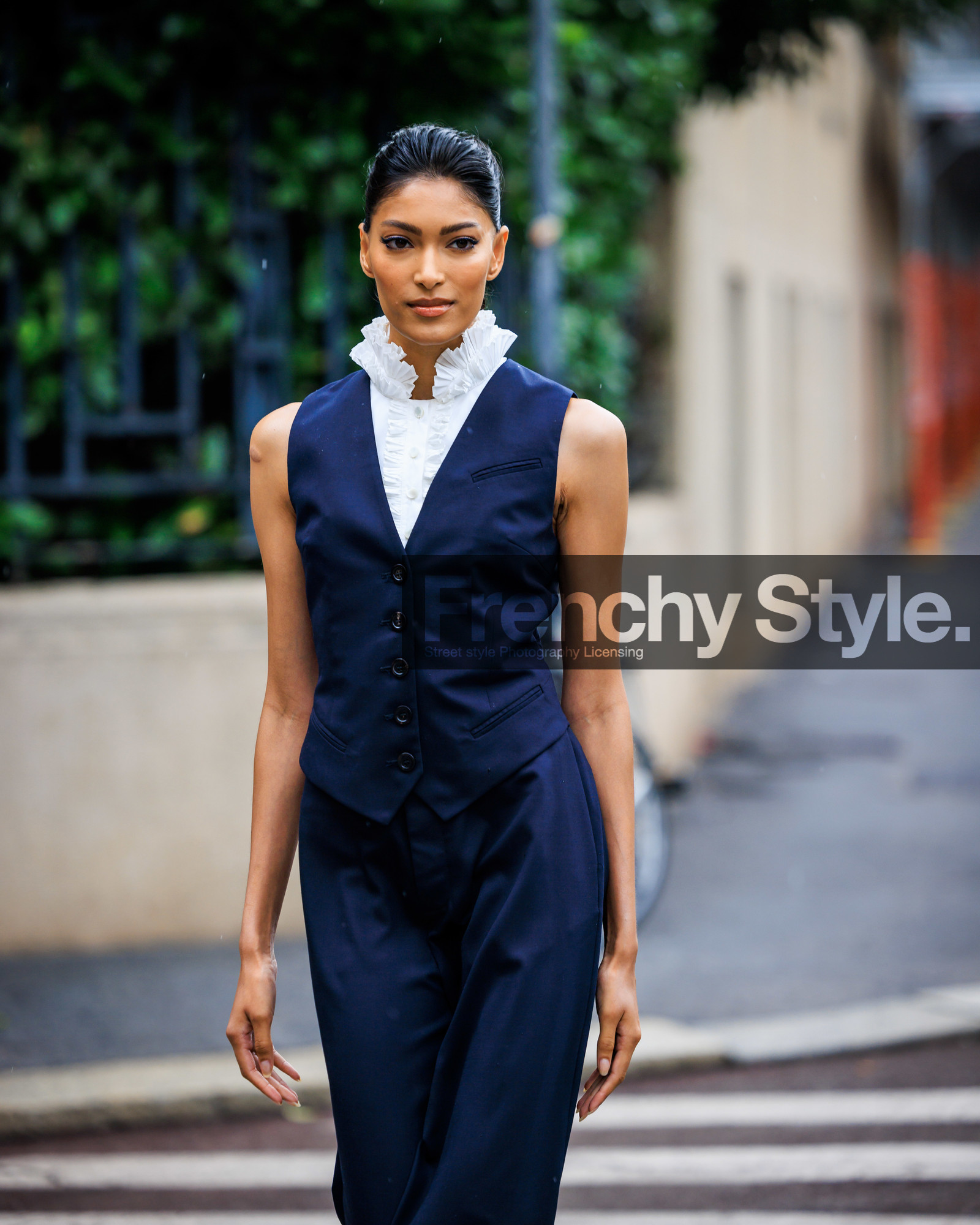 street style, jonathan paciullo, FW, fashion week, frenchystyle, MFW, MILAN, SPRING SUMMER 2024, SS 24, vertical, atmosphere details, detail