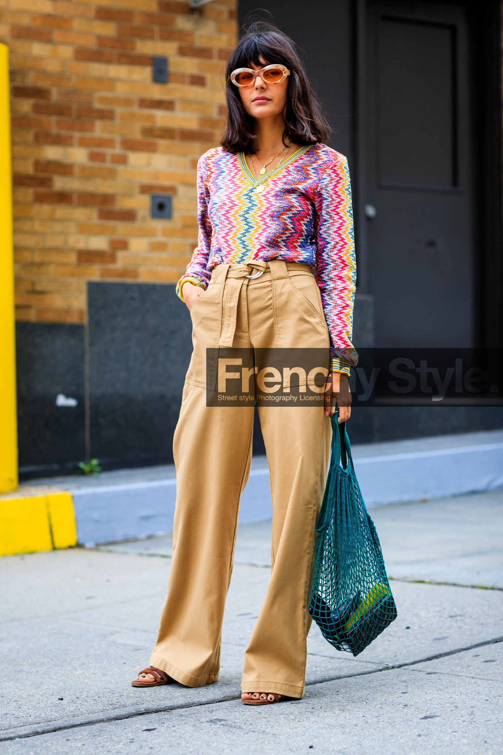 beige pants, black bag, brown shoes, fashion week, frenchystyle, full length, FW, high waist, jonathan paciullo, multicolor sweater, net shopper, NEW YORK, NYFW, SPRING SUMMER 2018, SS 18, street style, sunglasses, trousers, vertical