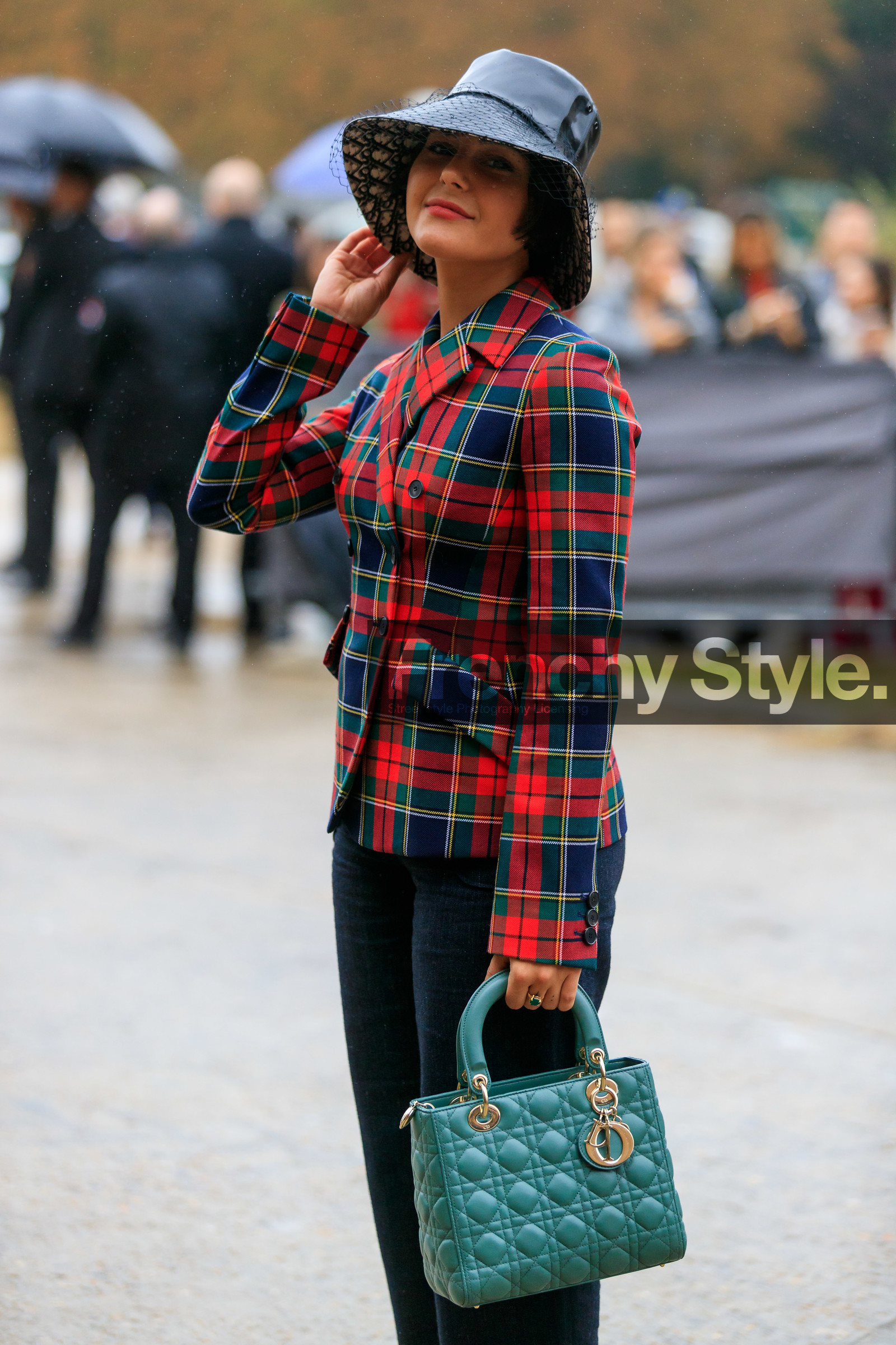 dior bag, dior jacket, dior hat, black hat, monogrammed hat, tulle hat, red jacket, checked jacket, plaid jacket, lady dior bag, quilted bag, hand bag, green leather bag, denim, fashion week, frenchystyle, FW, jonathan paciullo, street style, SPRING SUMMER 2020, SS 20, PFW, PARIS, vertical, atmosphere details, detail