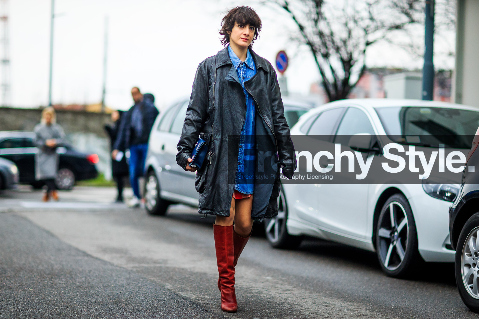 atmosphere details, AUTUMN WINTER 2016-2017, AW 16-17, black coat, black jacket, blue denim, denim dress, denim pants, FALL WINTER 2016-2017, fashion week, frenchystyle, full length, FW, FW 16-17, high boots, high heels, horizontal, jonathan paciullo, leather boots, leather coat, leather jacket, LFW, LONDON, MENSWEAR, red boots, street style