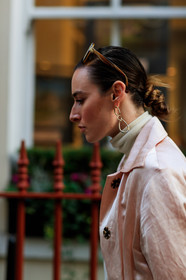 earrings, pink coat, sunglasses, white sweater, fashion week, frenchystyle, FW, jonathan paciullo, street style, LFW, LONDON, AUTUMN WINTER 2018-2019, AW 18-19, FALL WINTER 2018-2019, FW 18-19, vertical, atmosphere details, detail, flora macdonald johnston