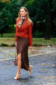 red jacket, black jacket, checked jacket, houndstooth printed jacket, cropped jacket, brown dress, long dress, knit dress, knitwear, split dress, suede shoes, suede sandals, suede pumps, mary jane shoes, nude pumps, nude shoes, nude sandals, high heels shoes, gucci scarf, monogrammed scarf, floral printed scarf, openwork dress, street style, jonathan paciullo, FW, frenchystyle, fashion week, MFW, MILAN, SPRING SUMMER 2021, SS 21, vertical, full length