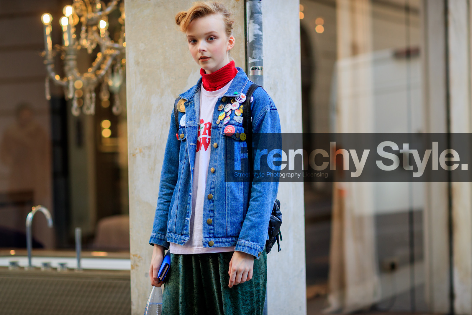 atmosphere details, AUTUMN WINTER 2017-2018, AW 17-18, blue denim, denim pants, detail, FALL WINTER 2017-2018, fashion week, frenchystyle, FW, FW 17-18, green pants, horizontal, jonathan paciullo, lily nova, MFW, MILAN, model, pins, red sweater, street style, trousers, white top
