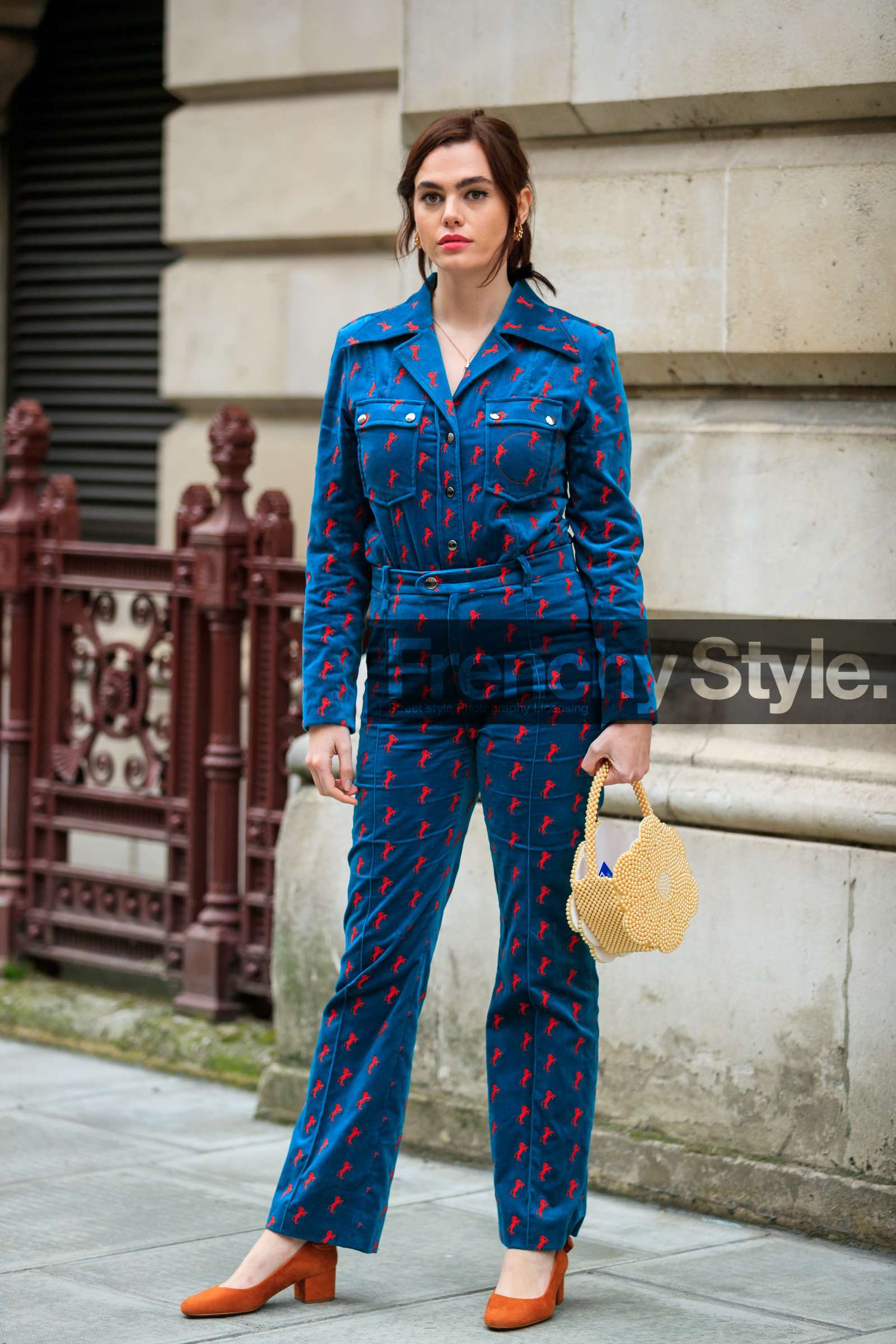beige bag, blue jacket, blue pants, camel shoes, chloé, graphic jacket, graphic pants, high heels, leather bag, leather shoes, pearls, printed jacket, printed pants, trousers, street style, jonathan paciullo, FW, frenchystyle, fashion week, LFW, LONDON, AUTUMN WINTER 2019-2020, AW 19-20, FW 19-20, FALL WINTER 2019-2020, vertical, full length