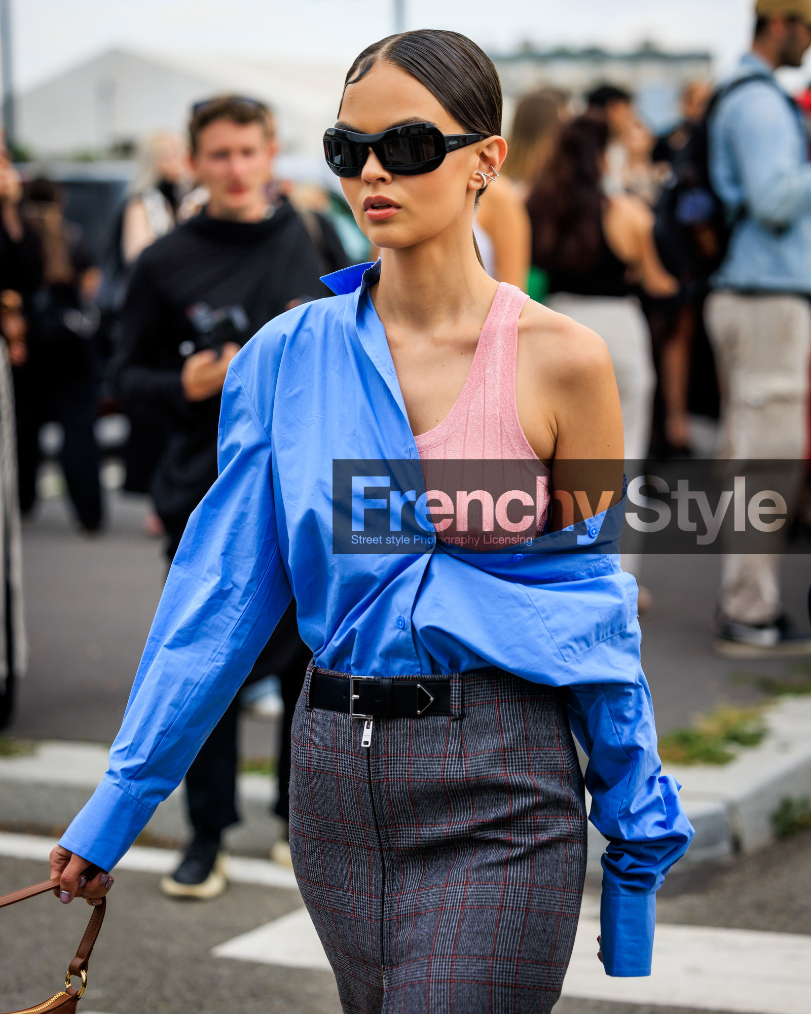 street style, jonathan paciullo, FW, fashion week, frenchystyle, MFW, MILAN, SPRING SUMMER 2024, SS 24, vertical, atmosphere details, detail