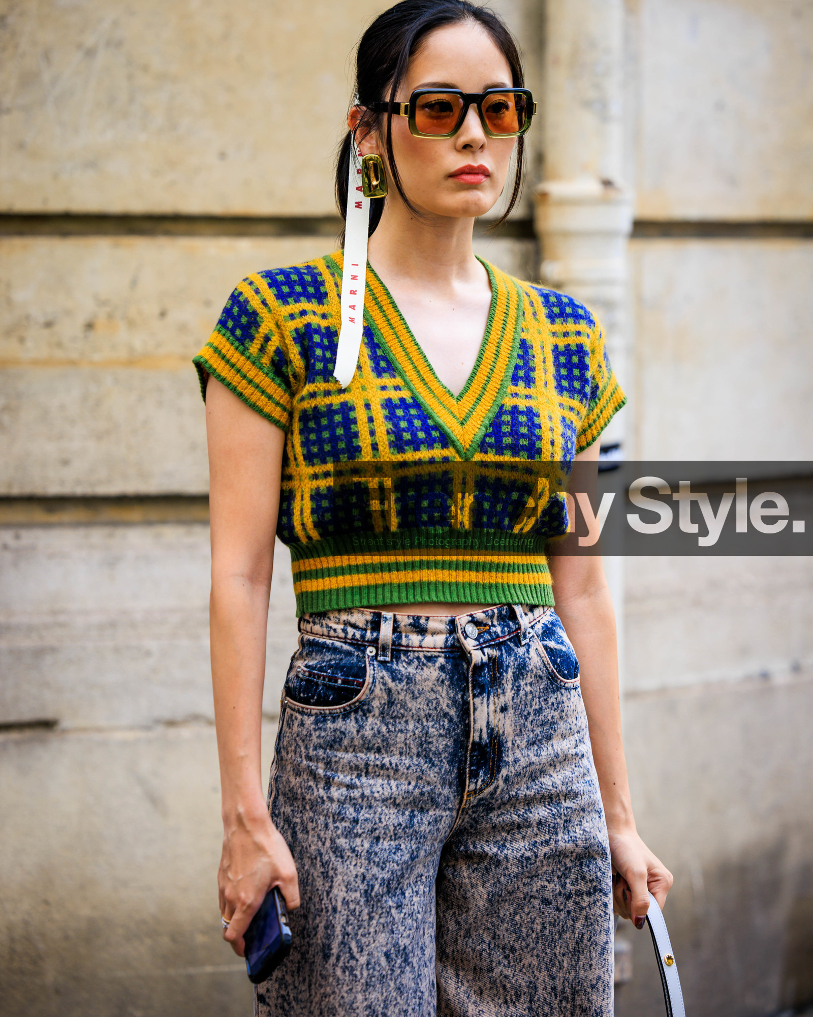 fashion week, frenchystyle, FW, jonathan paciullo, street style, PARIS, PFW, SPRING SUMMER 2024, SS 24, vertical, atmosphere details, detail