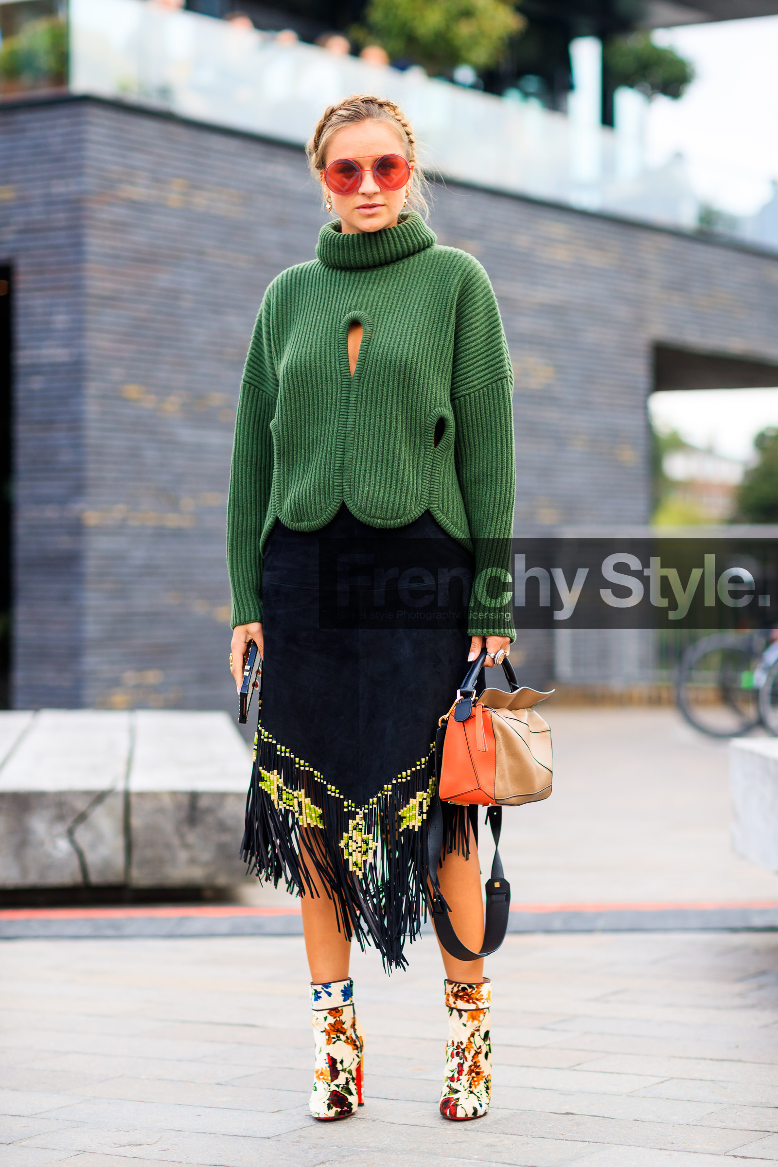 black skirt, brown bag, camel, embroideries, fashion week, floral, flowers, frenchystyle, fringes, full length, FW, graphic bag, graphic shoes, green sweater, high heels, jonathan paciullo, leather bag, leather shoes, leather skirt, LFW, loewe, LONDON, nina suess, printed bag, printed boots, SPRING SUMMER 2018, SS 18, street style, vertical