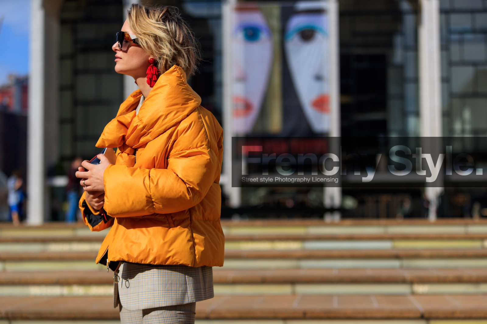 beige jacket, beige pants, beige suit, black bag, checked suit, down jacket, earrings, graphic suit, printed suit, sunglasses, trousers, yellow jacket, street style, jonathan paciullo, FW, frenchystyle, fashion week, NYFW, NEW YORK, AUTUMN WINTER 2018-2019, AW 18-19, FALL WINTER 2018-2019, FW 18-19, atmosphere details, horizontal, detail, Rebecca Laurey