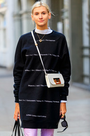 black sweater, graphic sweater, leather bag, necklace, printed sweater, sweater dress, trousers, white bag, street style, jonathan paciullo, FW, frenchystyle, fashion week, LFW, LONDON, AUTUMN WINTER 2019-2020, AW 19-20, FW 19-20, FALL WINTER 2019-2020, vertical, atmosphere details, detail
