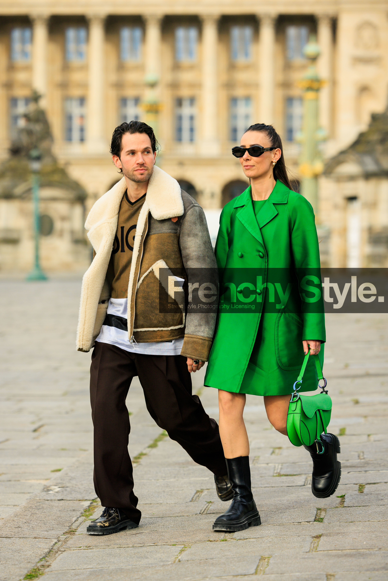 green coat, green jacket, dior saddle bah, green bag, dior, dior bag, black boots, black bottines, brown trousers, black shoes, puffed jacket, leather jacket, printed tshirt, kaki tshirt, alice & j.s, alice barbier, JS roques, fashion week, frenchystyle, FW, jonathan paciullo, street style, AUTUMN WINTER 2022-2023, FALL WINTER 2022_2023, FW 22-23, PFW, PARIS, vertical, full length