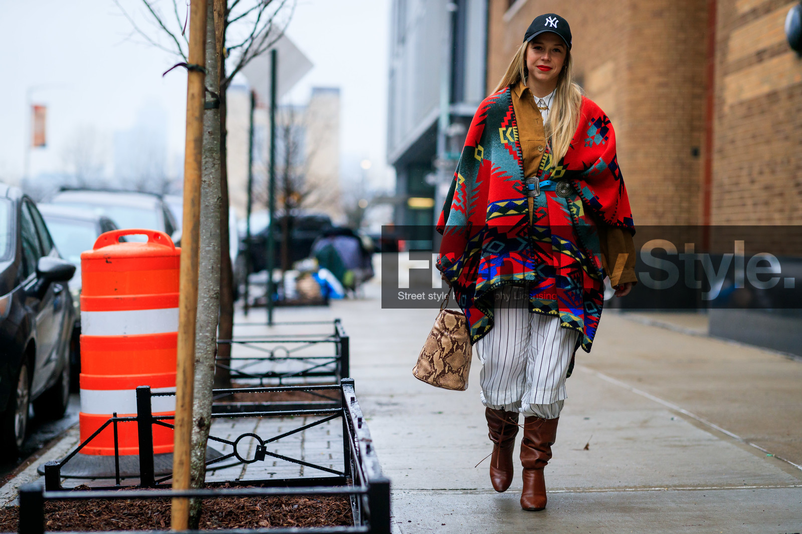 chloe king, black cap, camel suede shirt, camel suede jacket, blue leather belt, cowboy belt, red cape, ethnic jacket, ethnic printed jacket, white pants, striped pants, bucket bag, animal skin bag, brown leather boots, fashion week, frenchystyle, FW, jonathan paciullo, street style, NYFW, NEW YORK, AUTUMN WINTER 2020-2021, FALL WINTER 2020-2021, FW 20-21, horizontal, atmosphere details, full length
