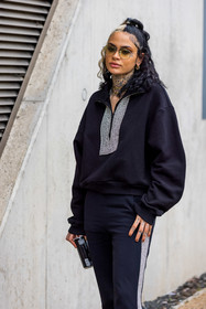 Kehlani, sunglasses, pants, clutch, earrings, fashion week, frenchystyle, FW, jonathan paciullo, street style, SPRING SUMMER 2022, SS 22, LFW, LONDON, vertical, atmosphere details, detail