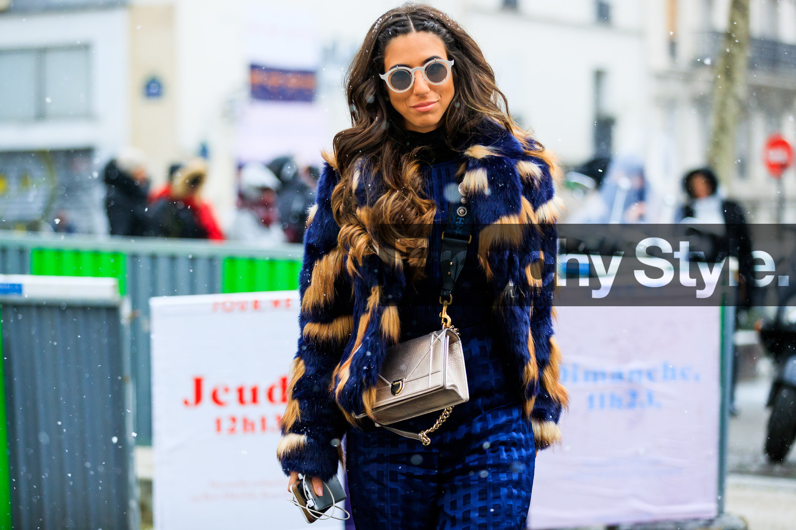 beige bag, blue pants, checked, christian dior, fur jacket, graphic jacket, graphic pants, leather bag, plaid, printed jacket, printed pants, sunglasses, trousers, fashion week, frenchystyle, FW, jonathan paciullo, street style, PFW, PARIS, AUTUMN WINTER 2018-2019, FALL WINTER 2018-2019, FW 18-19, horizontal, atmosphere details
