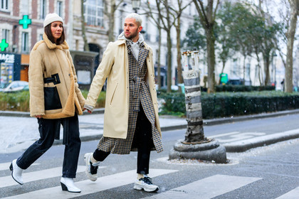 beige jacket, black denim, black pants, checked, denim pants, gingham, graphic jacket, high heels, hoodie, jeans, leather shoes, plaid, printed jacket, shearling, trousers, white beanie, white boots, white coat, white jacket, white sneakers, white sweater, fashion week, frenchystyle, FW, jonathan paciullo, street style, PFW, PARIS, AUTUMN WINTER 2018-2019, FALL WINTER 2018-2019, FW 18-19, horizontal, atmosphere details, full length, alice & j.s