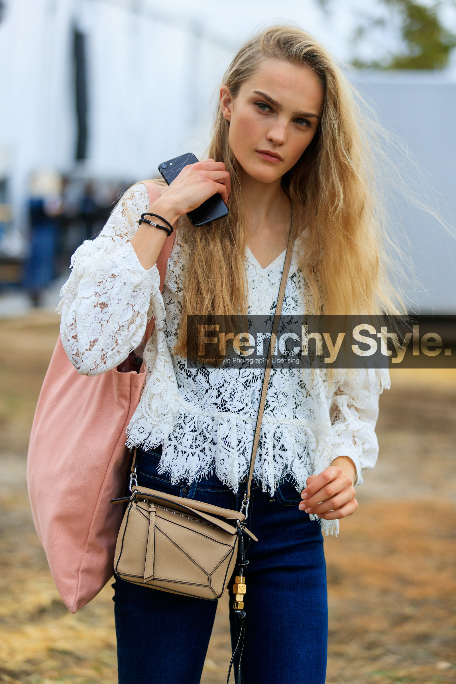model, white blouse, lace blouse, loewe bag, beige leather bag, crossbody bag, denim, dark blue jeans, fashion week, frenchystyle, FW, jonathan paciullo, street style, SPRING SUMMER 2020, SS 20, PFW, PARIS, vertical, atmosphere details, detail
