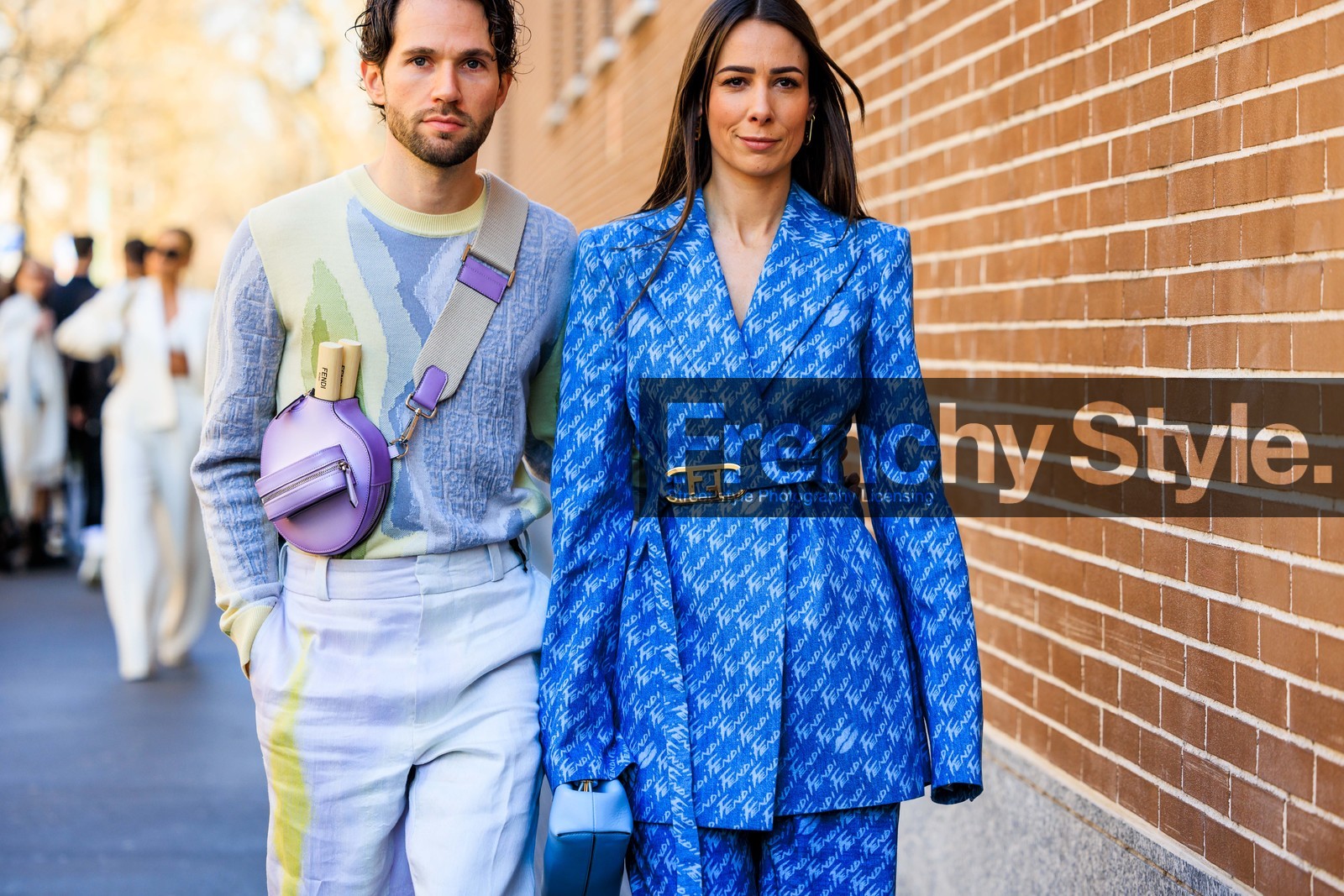 crossbody bag, roudn crossbody, purple bag, multicolor pants, purple toned pants, black derbies, knitted multicolor jumper, printed jumper, blue fendi suit, baggy pants, blue trousers, white sandals, fendi belt, fendi, fendi black bag, blue blazer, blue bag, alice barbier, JS roques, fashion week, frenchystyle, FW, jonathan paciullo, street style, MFW, MILAN, FALL WINTER 2022_2023, AUTUMN WINTER 2022-2023, FW 22-23, horizontal, atmosphere details