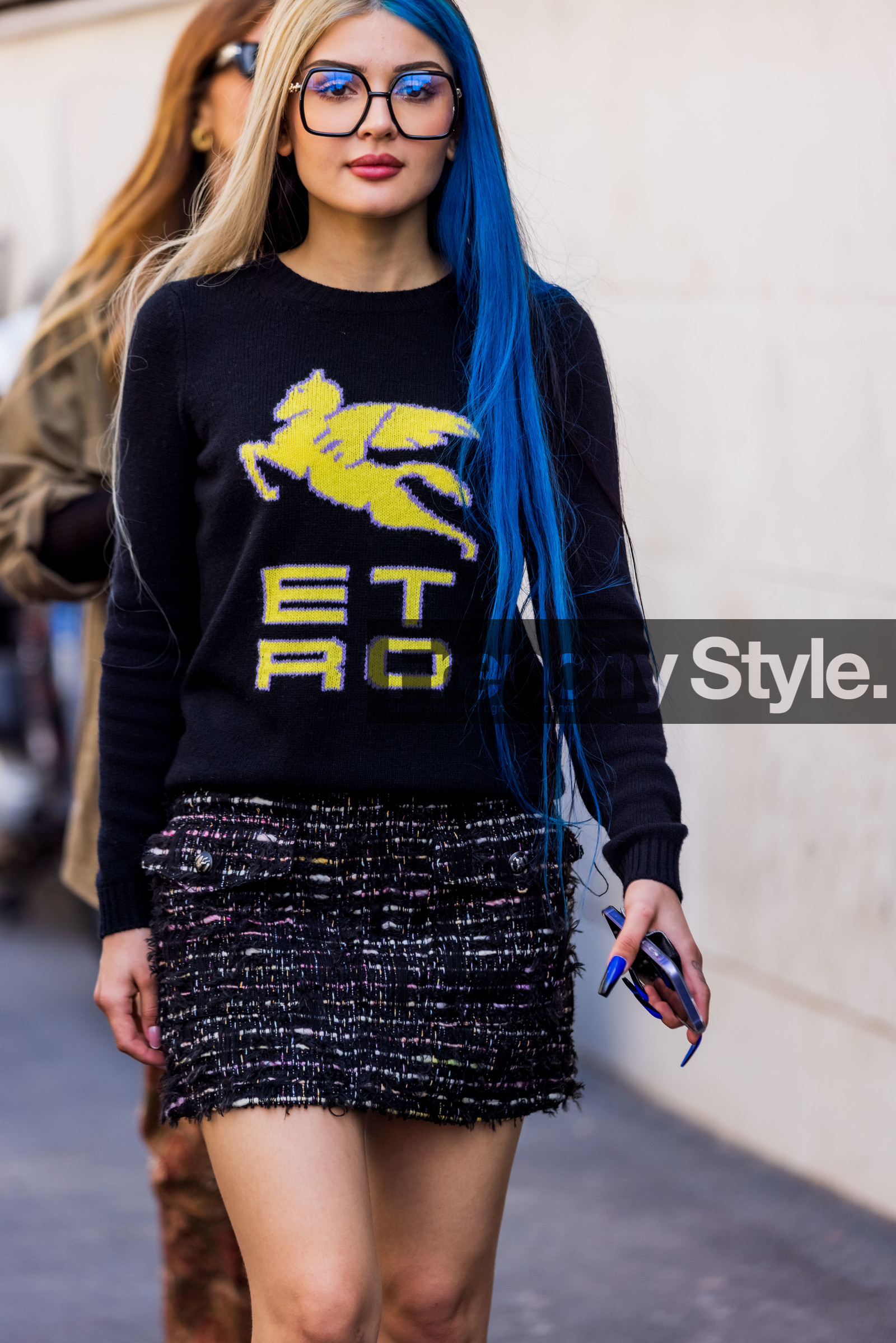 black knit, black skirt, blue hair, blue nails, Dina Saeva, etro knit, glasses, knitwear, large glasses, skirt, tinted hair, tweed skirt, fashion week, frenchystyle, FW, jonathan paciullo, street style, MFW, MILAN, SPRING SUMMER 2022, SS 22, vertical, atmosphere details, detail