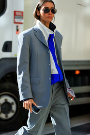 blazer, grey jacket, grey pants, grey suit, julie pelipas, sunglasses, trousers, fashion week, frenchystyle, FW, jonathan paciullo, street style, PFW, PARIS, AUTUMN WINTER 2019-2020, AW 19-20, FALL WINTER 2019-2020, FW 19-20, vertical, atmosphere details, detail