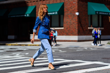 atmosphere details, beige shoes, belted jacket, blue denim, chanel, denim jacket, denim pants, ece sukan, fashion week, frenchystyle, full length, FW, graphic bag, high heels, horizontal, jeans, jonathan paciullo, leather bag, leather shoes, NEW YORK, NYFW, printed bag, red bag, SPRING SUMMER 2018, SS 18, street style, striped bag, studs, trousers
