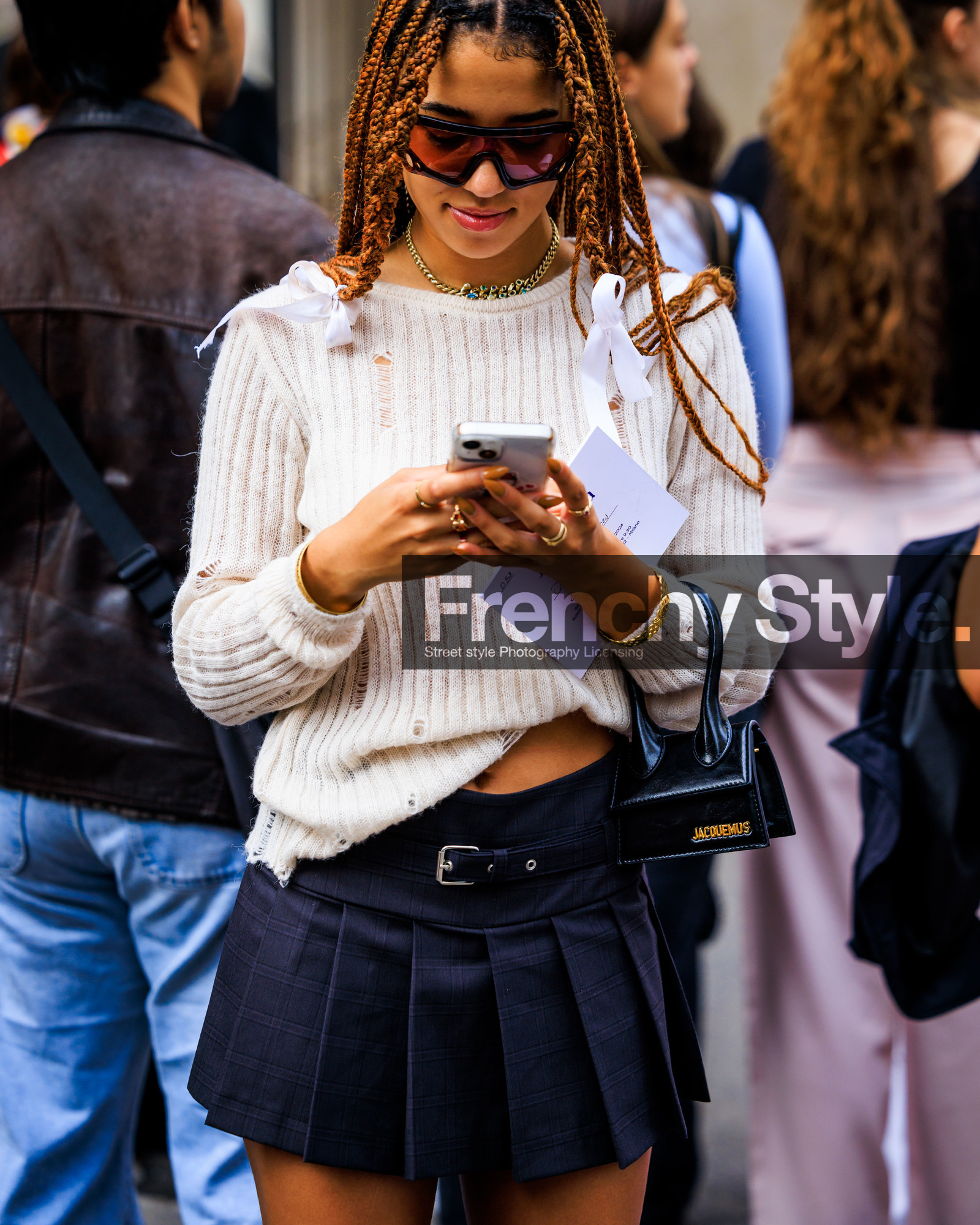 fashion week, frenchystyle, street style, jonathan paciullo, FW, MFW, MILAN, SPRING SUMMER 2024, SS 24, vertical, atmosphere details, detail