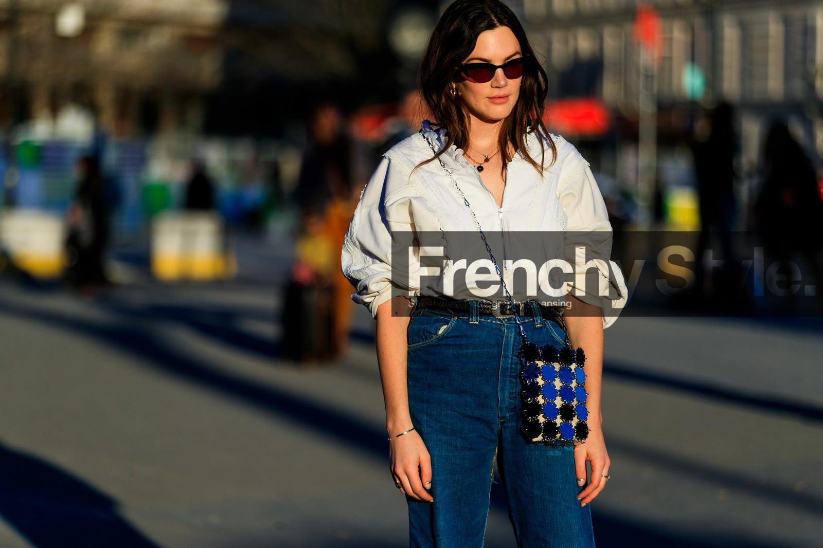 black bag, black belt, blue denim, denim pants, graphic bag, jeans, leather bag, leather belt, madelynn furlong, sunglasses, trousers, white shirt, PARIS, PFW, street style, jonathan paciullo, FW, frenchystyle, fashion week, AUTUMN WINTER 2019-2020, AW 19-20, FALL WINTER 2019-2020, FW 19-20, horizontal, atmosphere details, detail