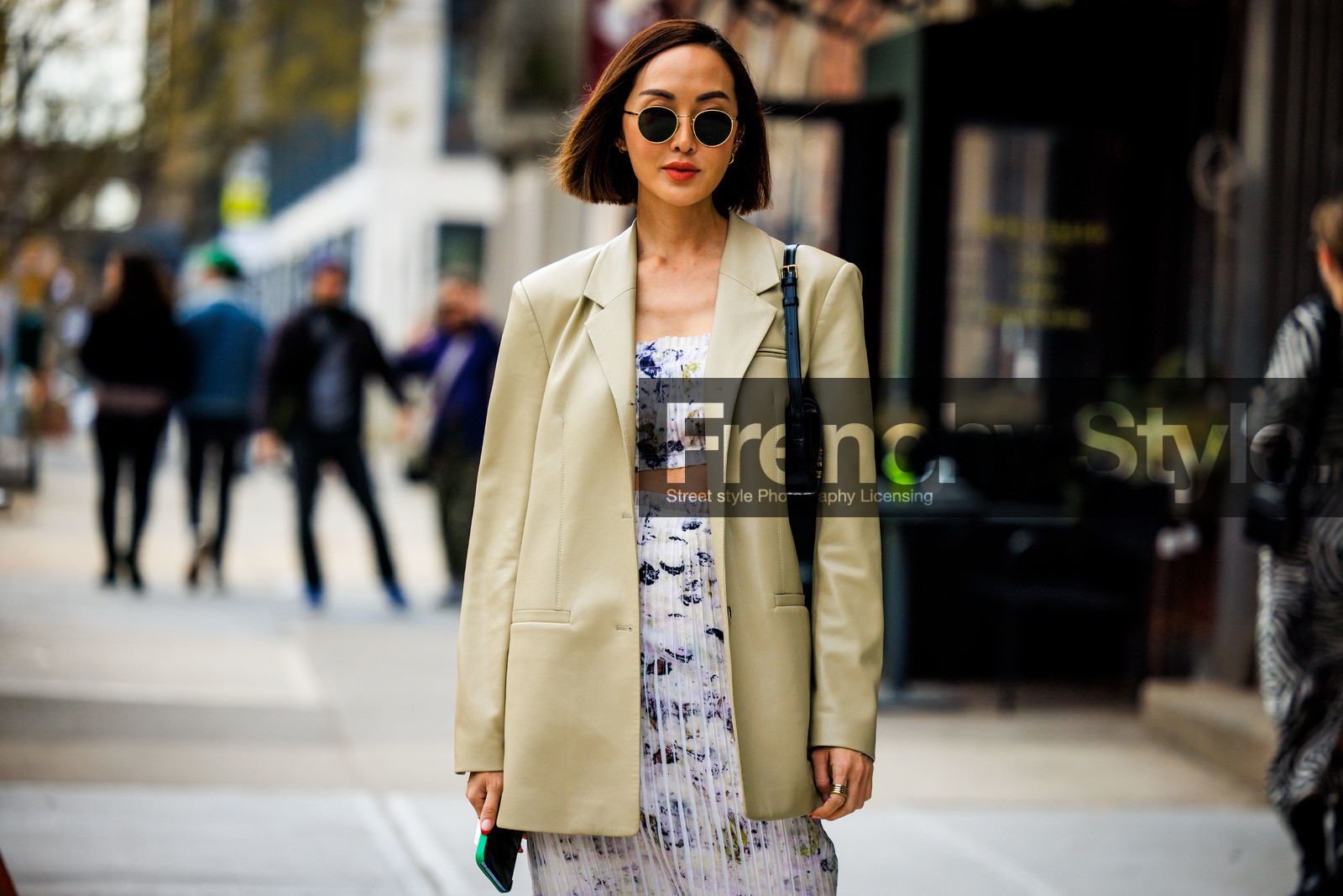 straight leather beige blazer, black sunglasses, white knitted printed skirt, white knitted cropped top, black handbag, biker shorts, Chriselle Lim, fashion week, frenchystyle, FW, jonathan paciullo, street style, NYFW, NEW YORK, AUTUMN WINTER 2022-2023, FALL WINTER 2022_2023, FW 22-23, atmosphere details, horizontal