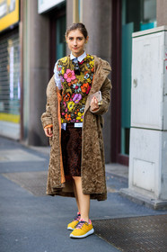 animal print, AUTUMN WINTER 2017-2018, AW 17-18, brown coat, brown fur, brown skirt, FALL WINTER 2017-2018, fashion week, floral, flower, frenchystyle, full length, Fur coat, fur skirt, FW, FW 17-18, jenny walton, jonathan paciullo, leather shoes, leopard print, MFW, MILAN, multicolor sweater, nike, printed skirt, printed sweater, sleeveless, street style, sunglasses, vertical, white shirt, yellow sneakers
