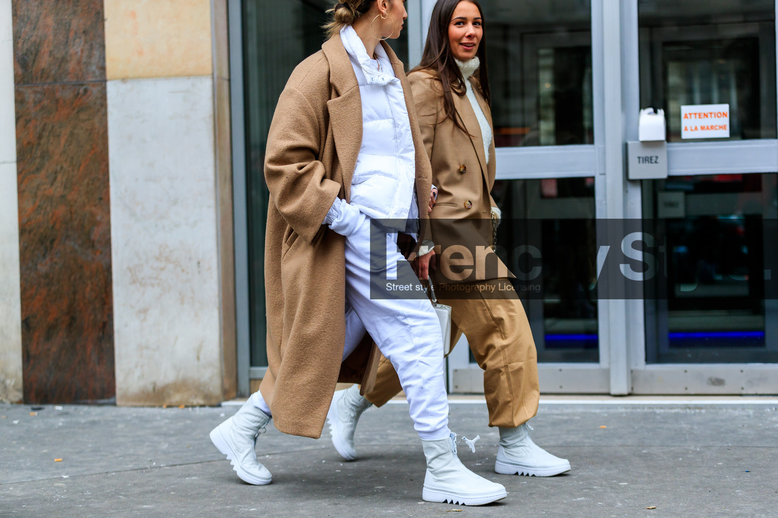 beige jacket, beige pants, camel coat, down jacket, leather bag, leather shoes, sweatpants, trousers, turtleneck sweater, white boots, white jacket, white pants, white sweater, street style, jonathan paciullo, FW, frenchystyle, fashion week, PFW, PARIS, AUTUMN WINTER 2018-2019, FALL WINTER 2018-2019, FW 18-19, horizontal, atmosphere details, alice & j.s