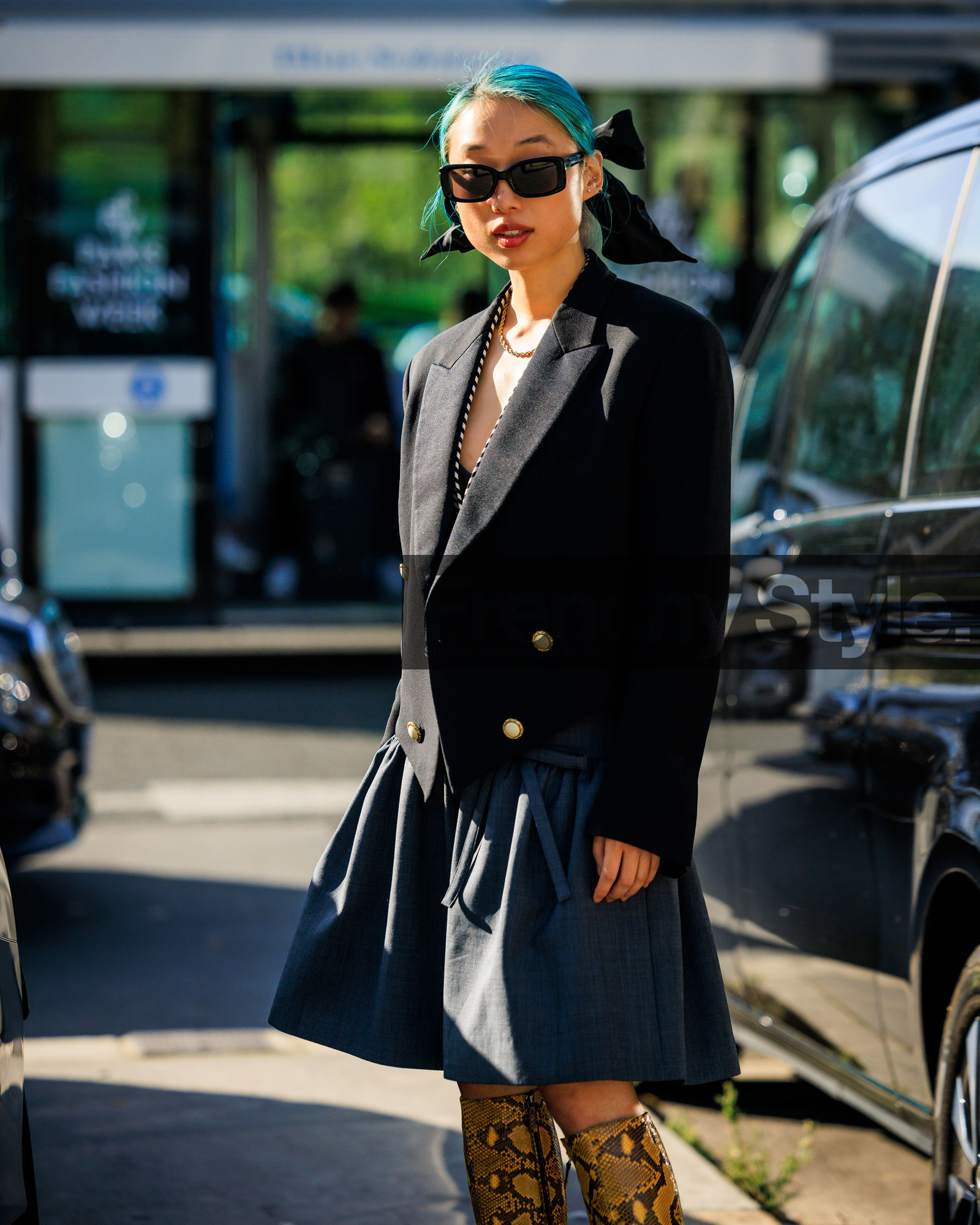 PARIS, PFW, fashion week, frenchystyle, FW, jonathan paciullo, street style, SPRING SUMMER 2024, SS 24, vertical, atmosphere details, detail