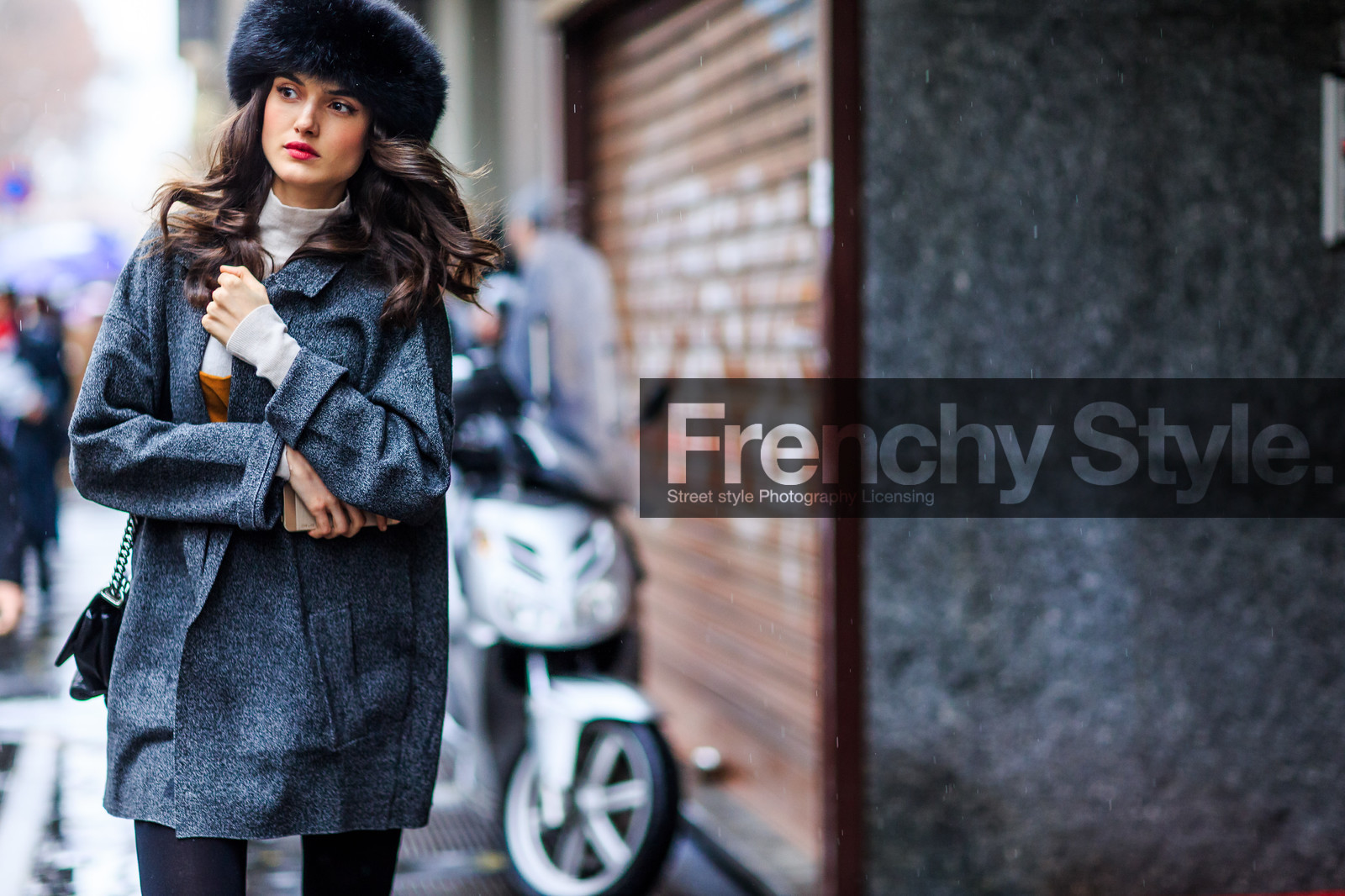 atmosphere details, AUTUMN WINTER 2016-2017, AW 16-17, blanca padilla, detail, FALL WINTER 2016-2017, fashion week, frenchystyle, fur hat, FW, FW 16-17, grey coat, grey fur, grey hat, horizontal, jonathan paciullo, LFW, LONDON, MENSWEAR, model, street style