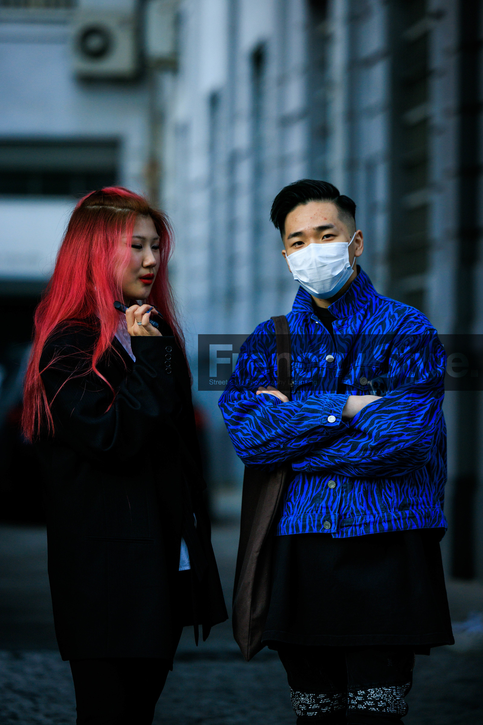 red dyed hair, black jacket, white mask, puffy blue jacket, buttoned jacket, dark denim coat, bomber printed jacket, animal print jacket, tote bag, street style, jonathan paciullo, FW, frenchystyle, fashion week, MFW, MILAN, FALL WINTER 2022_2023, AUTUMN WINTER 2022-2023, FW 22-23, vertical, atmosphere details
