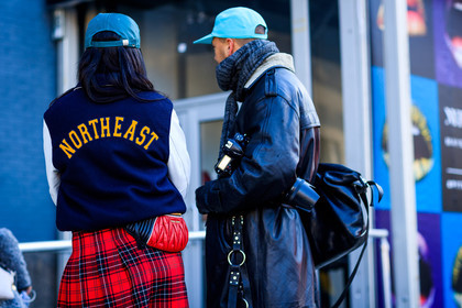 american, black bag, black cap, checked, fanny pack, graphic jacket, graphic skirt, leather bag, miu miu, plaid, pleated skirt, printed jacket, printed skirt, red bag, red skirt, tartan, teddy jacket, fashion week, frenchystyle, FW, jonathan paciullo, street style, NYFW, NEW YORK, AUTUMN WINTER 2018-2019, AW 18-19, FALL WINTER 2018-2019, FW 18-19, atmosphere details, horizontal, detail, jan-michael quammie, julien boudet