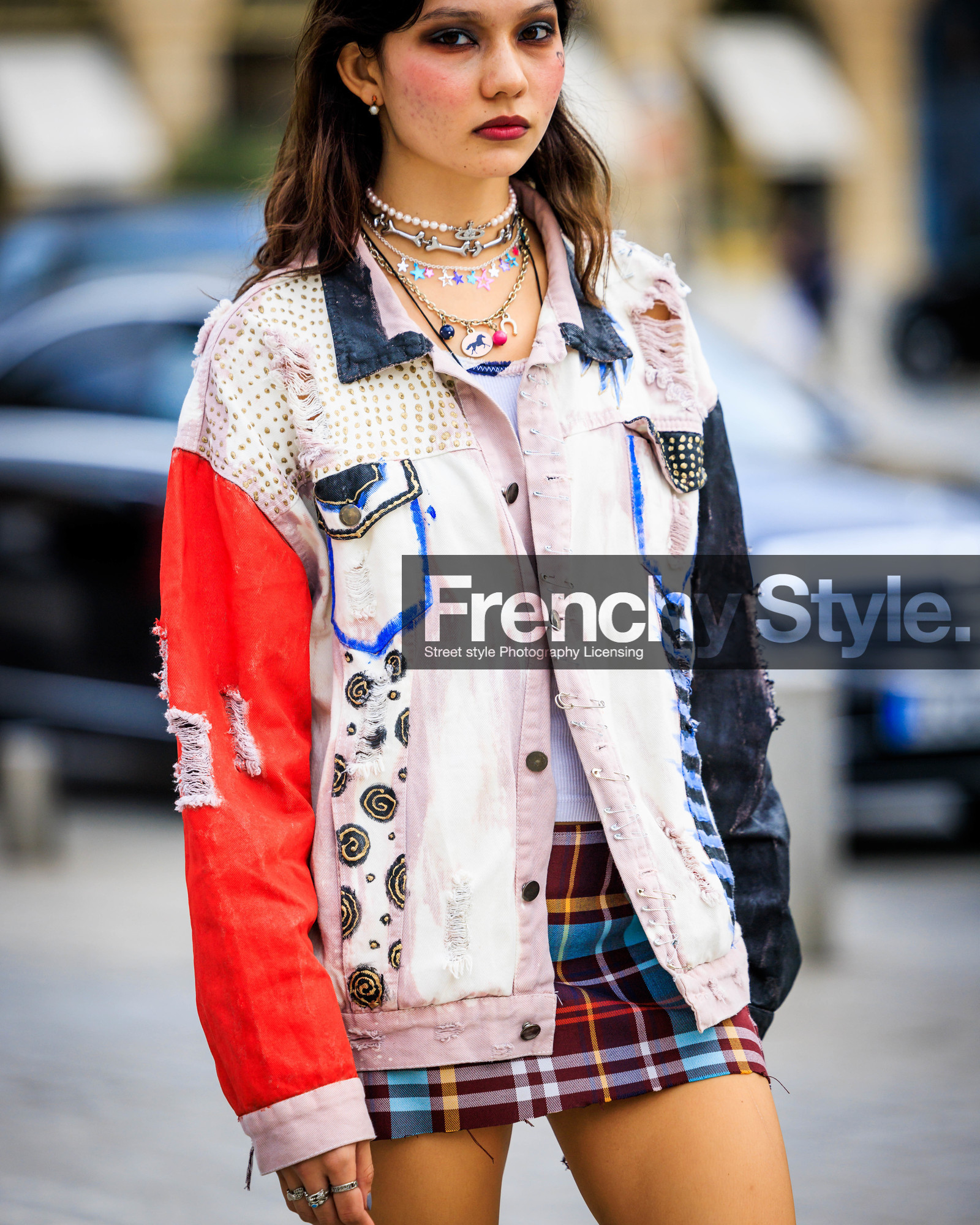 PARIS, PFW, fashion week, frenchystyle, FW, jonathan paciullo, street style, SPRING SUMMER 2024, SS 24, vertical, atmosphere details, detail