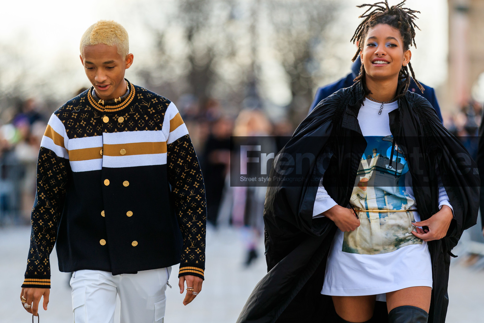 black jacket, braids, eyeshadow, graphic jacket, jaiden smtih, louis vuitton, monogram, necklace, printed jacket, printed t shirt, trousers, white pants, white t shirt, PARIS, PFW, street style, jonathan paciullo, FW, frenchystyle, fashion week, AUTUMN WINTER 2019-2020, AW 19-20, FALL WINTER 2019-2020, FW 19-20, horizontal, atmosphere details, detail
