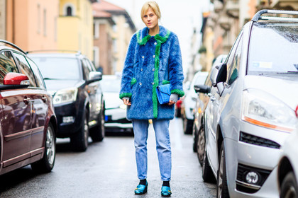 atmosphere details, AUTUMN WINTER 2016-2017, AW 16-17, blue bag, blue denim, blue fur, blue jacket, blue shoes, denim pants, FALL WINTER 2016-2017, fashion week, frenchystyle, full length, fur jacket, FW, FW 16-17, glitter, gucci, horizontal, jeans, jonathan paciullo, leather bag, leather shoes, LFW, linda tol, LONDON, MENSWEAR, metallic, mocassins, shiny, street style, trousers