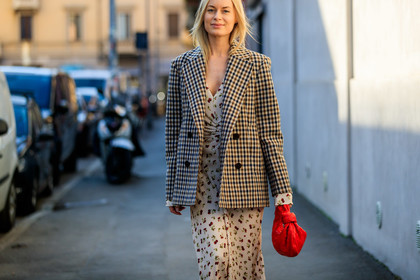thora valdimars, checked jacket, beige jacket, brown jacket, light beige dress, white dress, pleated dress, low necked dress, fruits printed dress, long dress, red leather bag, bottega veneta bag, plaited bag, drape dress, fashion week, frenchystyle, FW, jonathan paciullo, street style, MFW, MILAN, AUTUMN WINTER 2020-2021, FALL WINTER 2020-2021, FW 20-21, horizontal, atmosphere details, detail