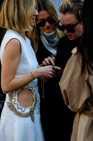 lisa aiken, white dress, openwork dress, sleeveless dress, sequins dress, pearl embroidered dress, strassed dress, close up detail, fashion week, frenchystyle, FW, jonathan paciullo, street style, MFW, MILAN, AUTUMN WINTER 2020-2021, FALL WINTER 2020-2021, FW 20-21, vertical, atmosphere details, detail
