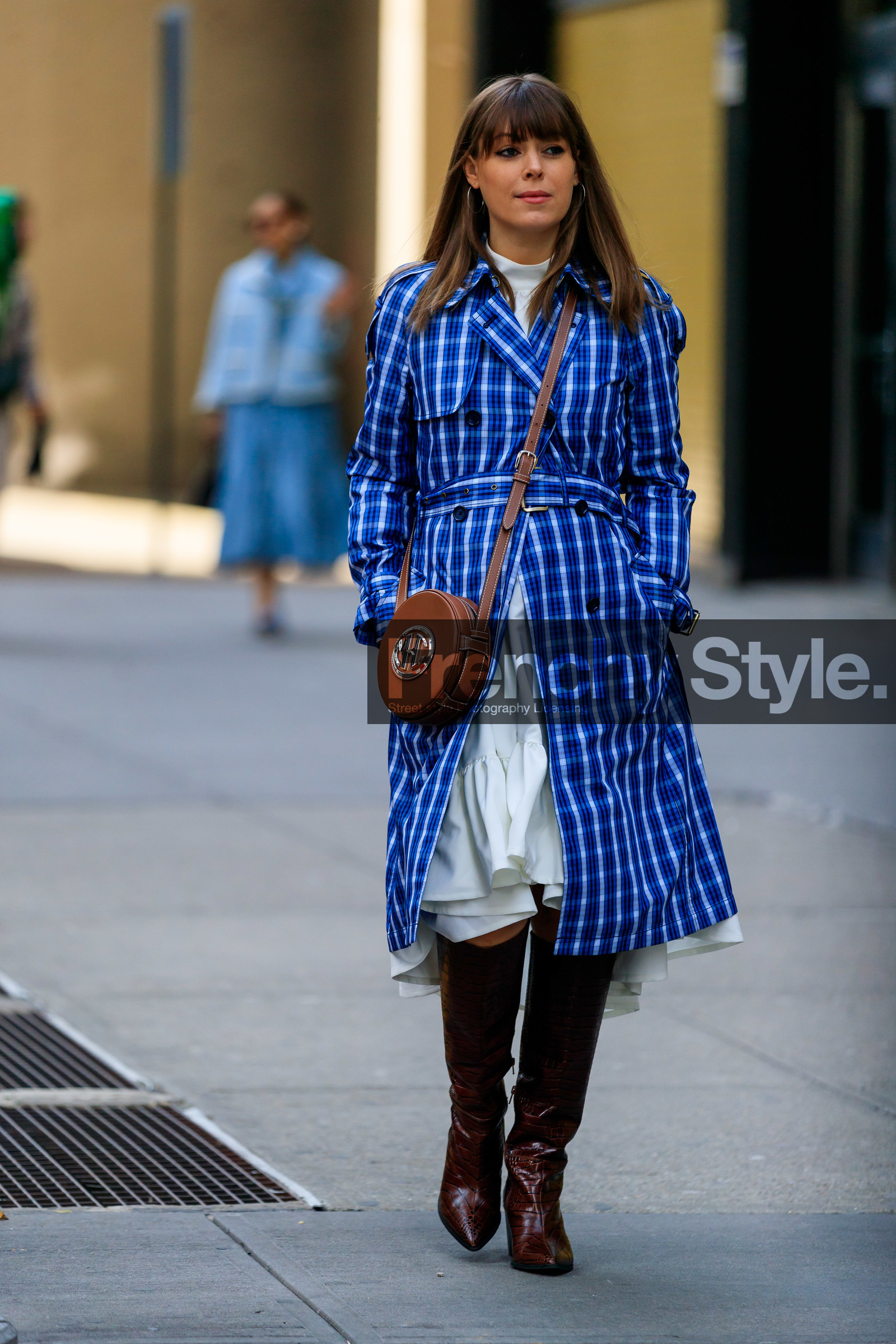 jenny cipoletti, blue trench coat, belted trench coat, checked trench coat, plaid trenchcoat, white dress, high collar dress, ruffle dress, silk dress, mid long dress, brown leather bag, round shape bag, crossbody bag, animal skin boots, high boots, brown leather boots, michael kors bag, fashion week, frenchystyle, FW, jonathan paciullo, street style, NYFW, NEW YORK, AUTUMN WINTER 2020-2021, FALL WINTER 2020-2021, FW 20-21, vertical, full length