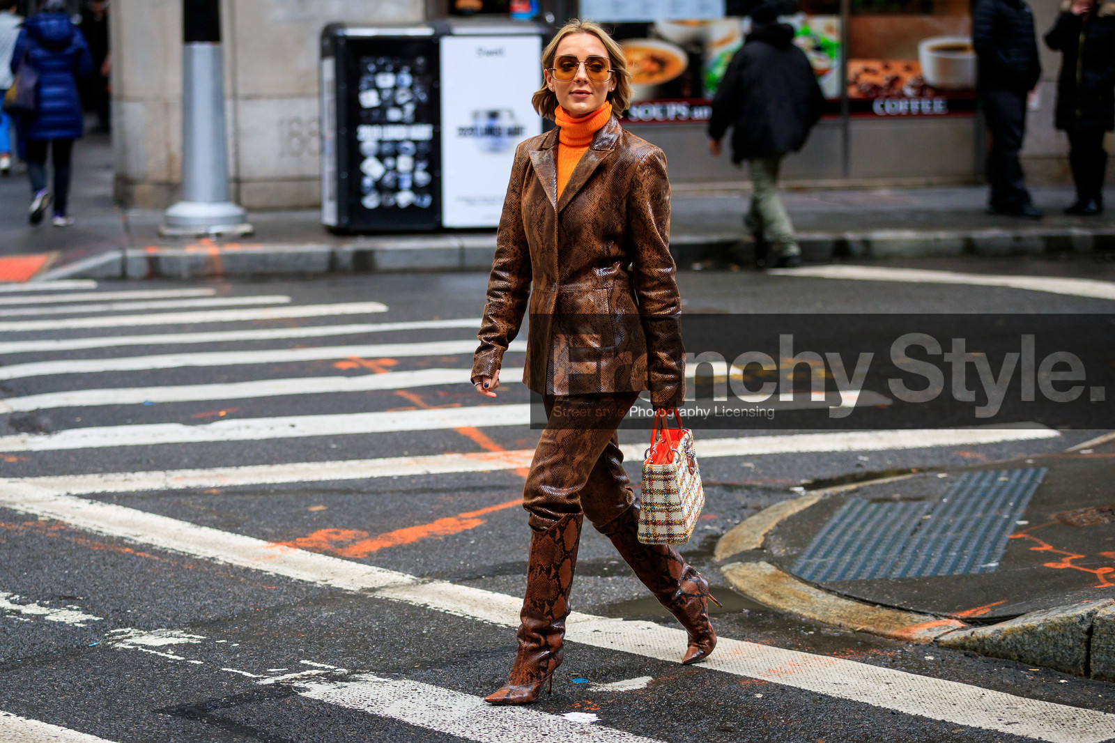 brown leather jacket, brown leather pants, brown leather boots, animal skin boots, animal skin jacket, animal skin pants, high boots, high heels boots, dior bag, lady dior bag, tweed bag, checked bag, orange leather bag, white bag, multicolor bag, metalic frame sunglasses, smoked sunglasses, orange top, high collar top, pleated top, fashion week, frenchystyle, FW, jonathan paciullo, street style, AUTUMN WINTER 2020-2021, FALL WINTER 2020-2021, FW 20-21, horizontal, atmosphere details, full length, NYFW, NEW YORK