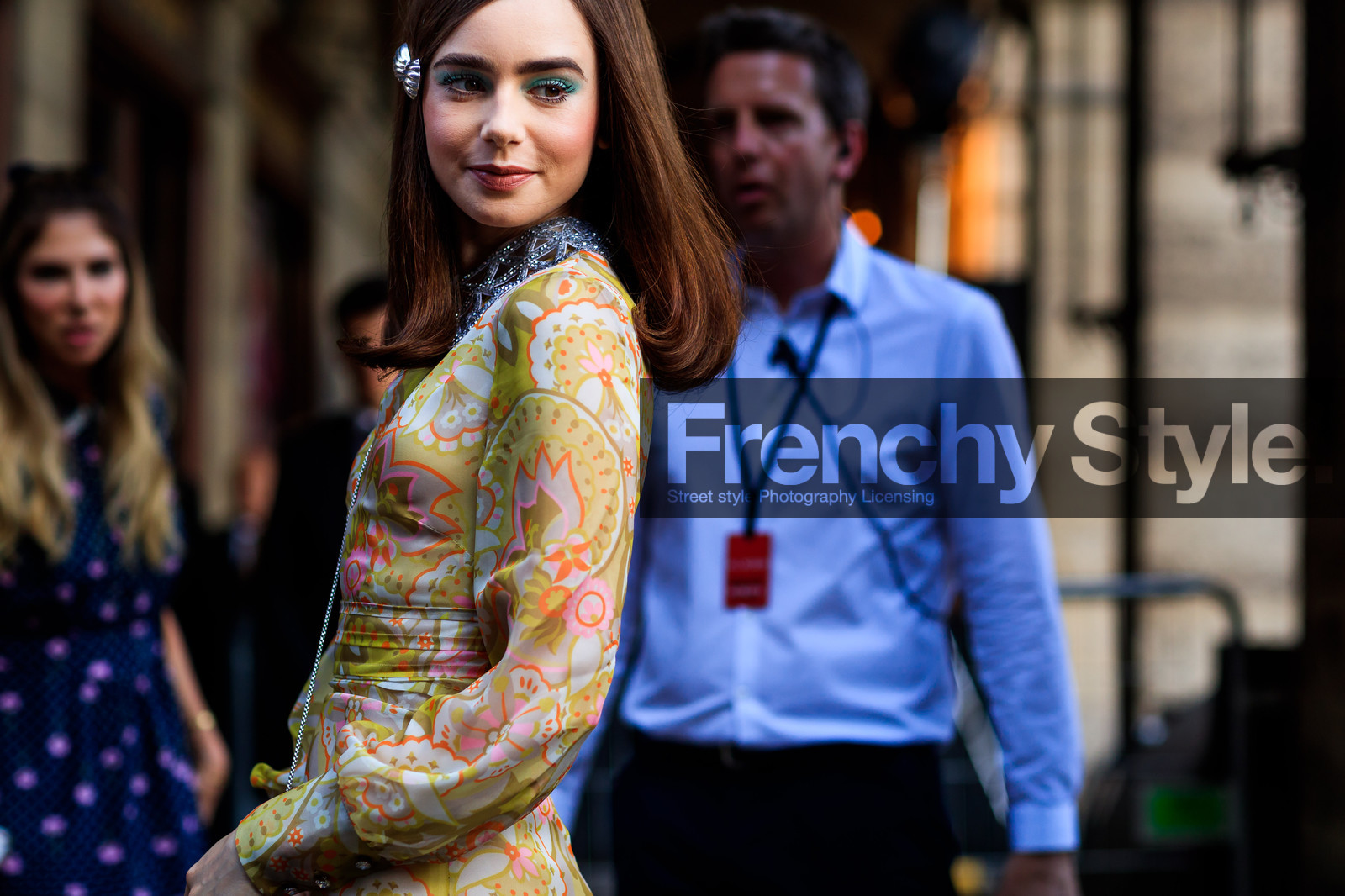 eyeshadow, graphic dress, printed dress, psychedelic, yellow dress, fashion week, frenchystyle, FW, jonathan paciullo, street style, PFW, PARIS, atmosphere details, horizontal, detail, AUTUMN WINTER 2018-2019, FALL WINTER 2018-2019, FW 18-19