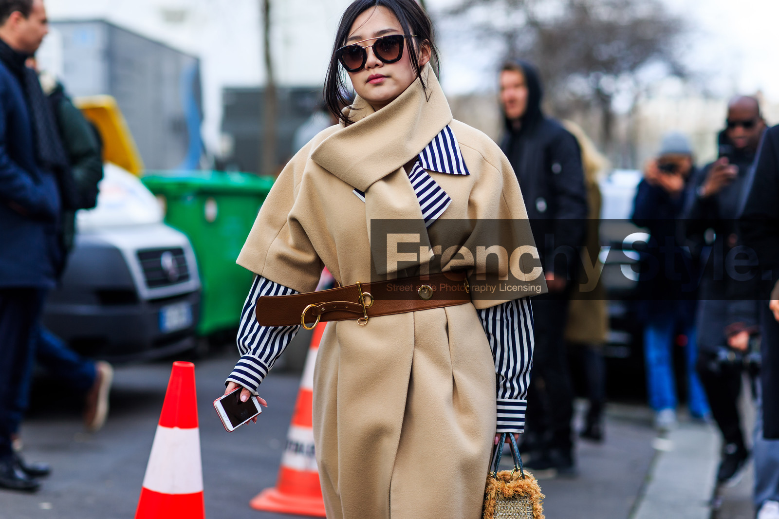 atmosphere details, AUTUMN WINTER 2016-2017, AW 16-17, beige coat, beige scarf, belted coat, brown belt, detail, FALL WINTER 2016-2017, fashion week, frenchystyle, FW, FW 16-17, graphic shirt, horizontal, jonathan paciullo, leather belt, PARIS, PFW, street style, striped shirt, sunglasses