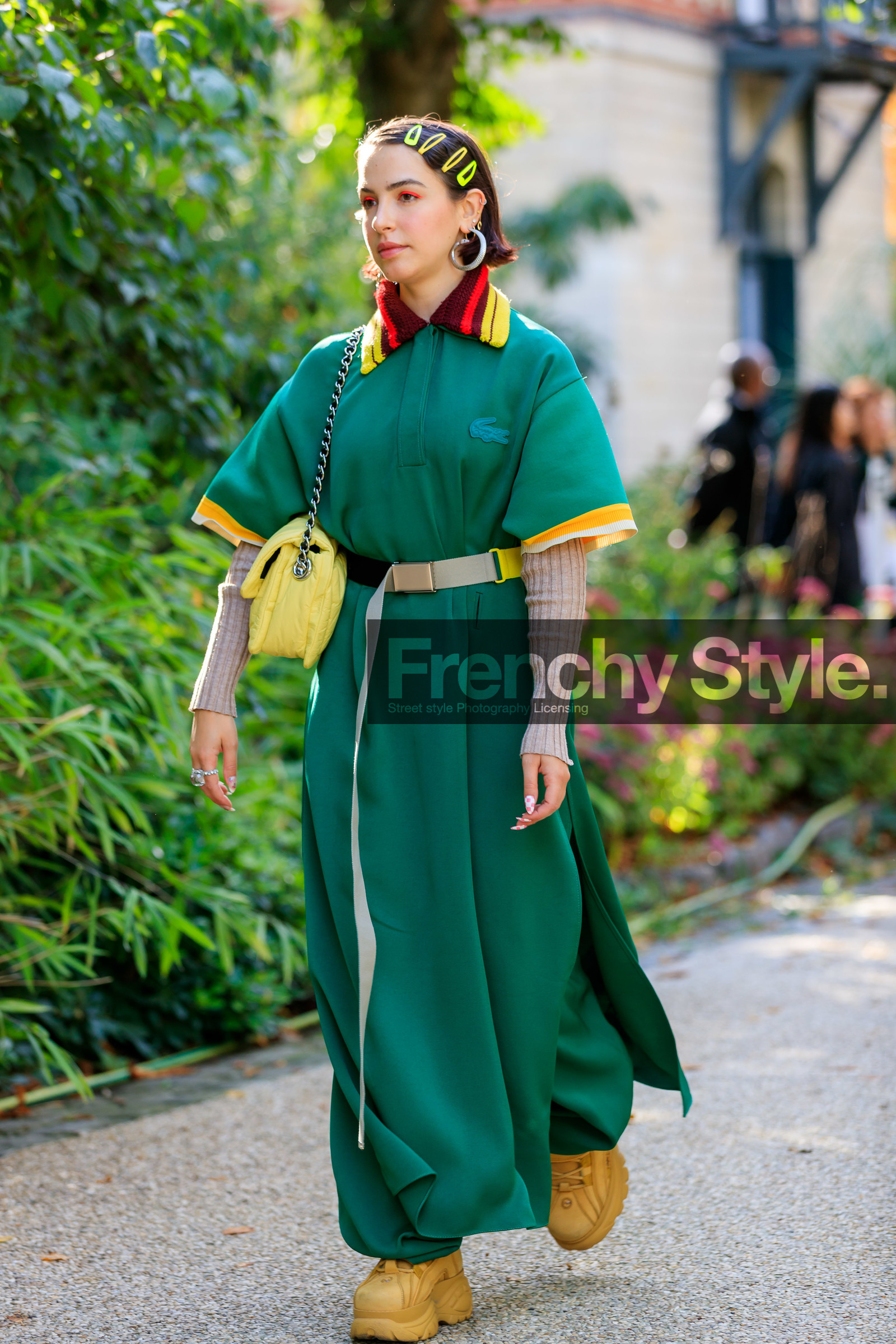sportswear, sportswear dress, green dress, long dress, polo collar dress, short sleeves dress, belted dress, hair clip, lacoste dress, lacoste total look, beige belt, technical fabric dress, yellow leather bag, buffalo shoes, beige suede shoes, big sole shoes, big sole sneakers, PARIS, PFW, SPRING SUMMER 2020, SS 20, fashion week, frenchystyle, FW, jonathan paciullo, street style, vertical, full length