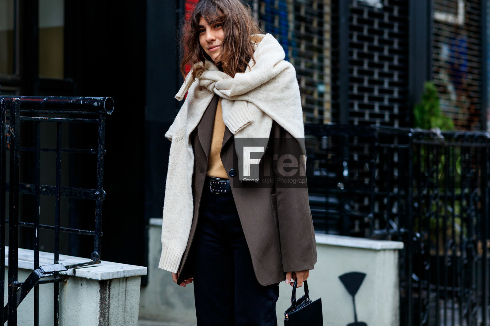 black and white bag, black shoes, graphic bag, green jacket, green pants, green suit, leather bag, leather shoes, molly and reese blustein, prada, printed bag, trousers, frenchystyle, jonathan paciullo, street style, NYFW, NEW YORK, AUTUMN WINTER 2019-2020, AW 19-20, FALL WINTER 2019-2020, FW 19-20, fashion week, FW, atmosphere details, horizontal, detail