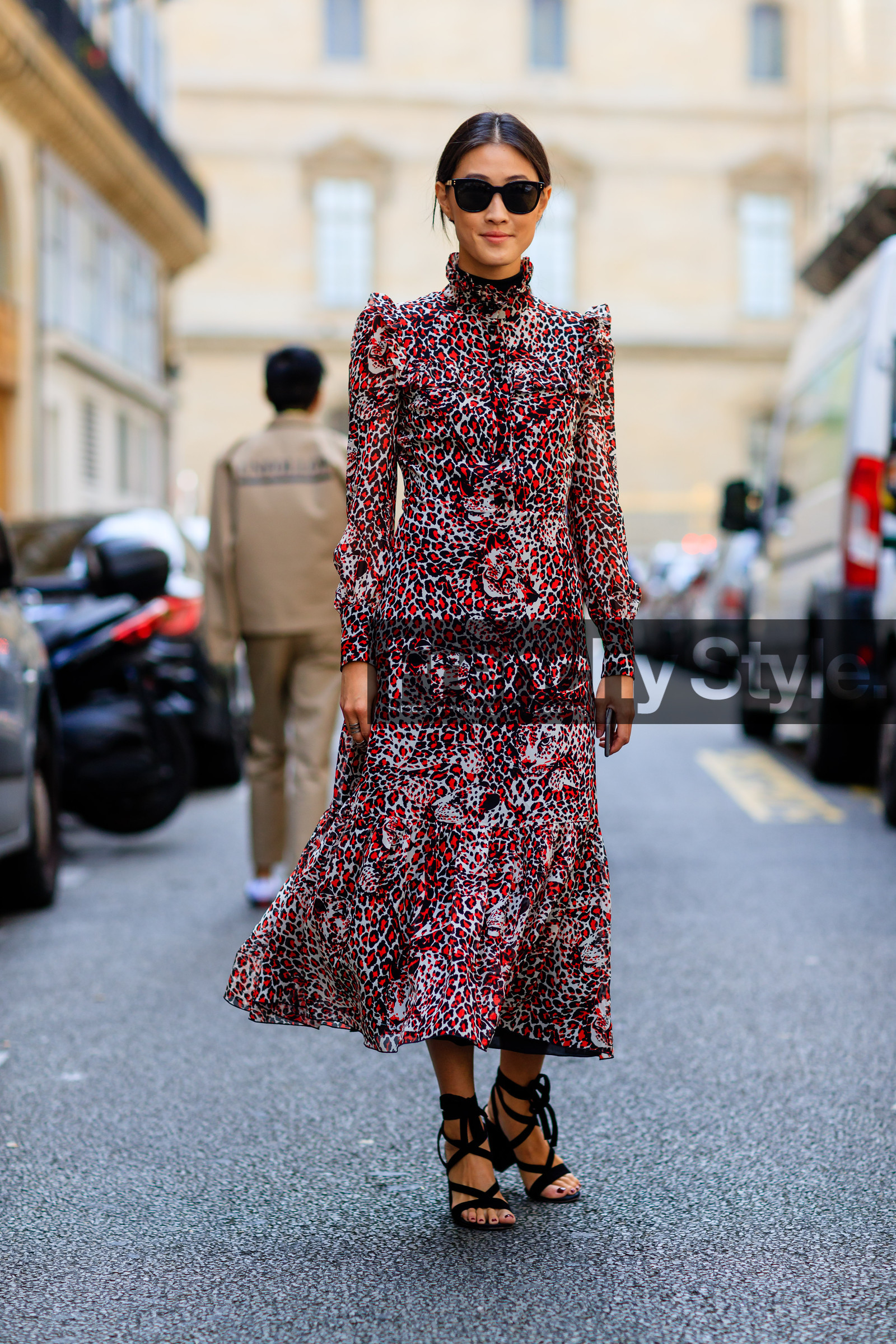 AUTUMN WINTER 2016-2017, AW 16-17, black sandals, FALL WINTER 2016-2017, fashion week, frenchystyle, full length, FW, FW 16-17, HAUTE COUTURE, jonathan paciullo, justine lee, lace up shoes, MENSWEAR, PARIS, PFW, printed dress, red dress, street style, suede shoes, vertical