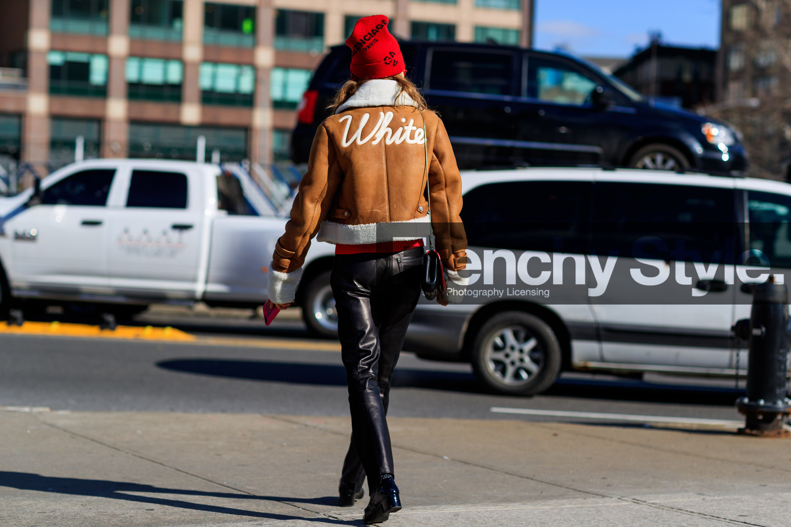balenciaga, black bag, black pants, brown jacket, fur collar, leather bag, leather jacket, leather pants, off white, red beanie, shearling, trousers, fashion week, frenchystyle, FW, jonathan paciullo, street style, NYFW, NEW YORK, AUTUMN WINTER 2018-2019, AW 18-19, FALL WINTER 2018-2019, FW 18-19, atmosphere details, horizontal, full length, jessica minkoff
