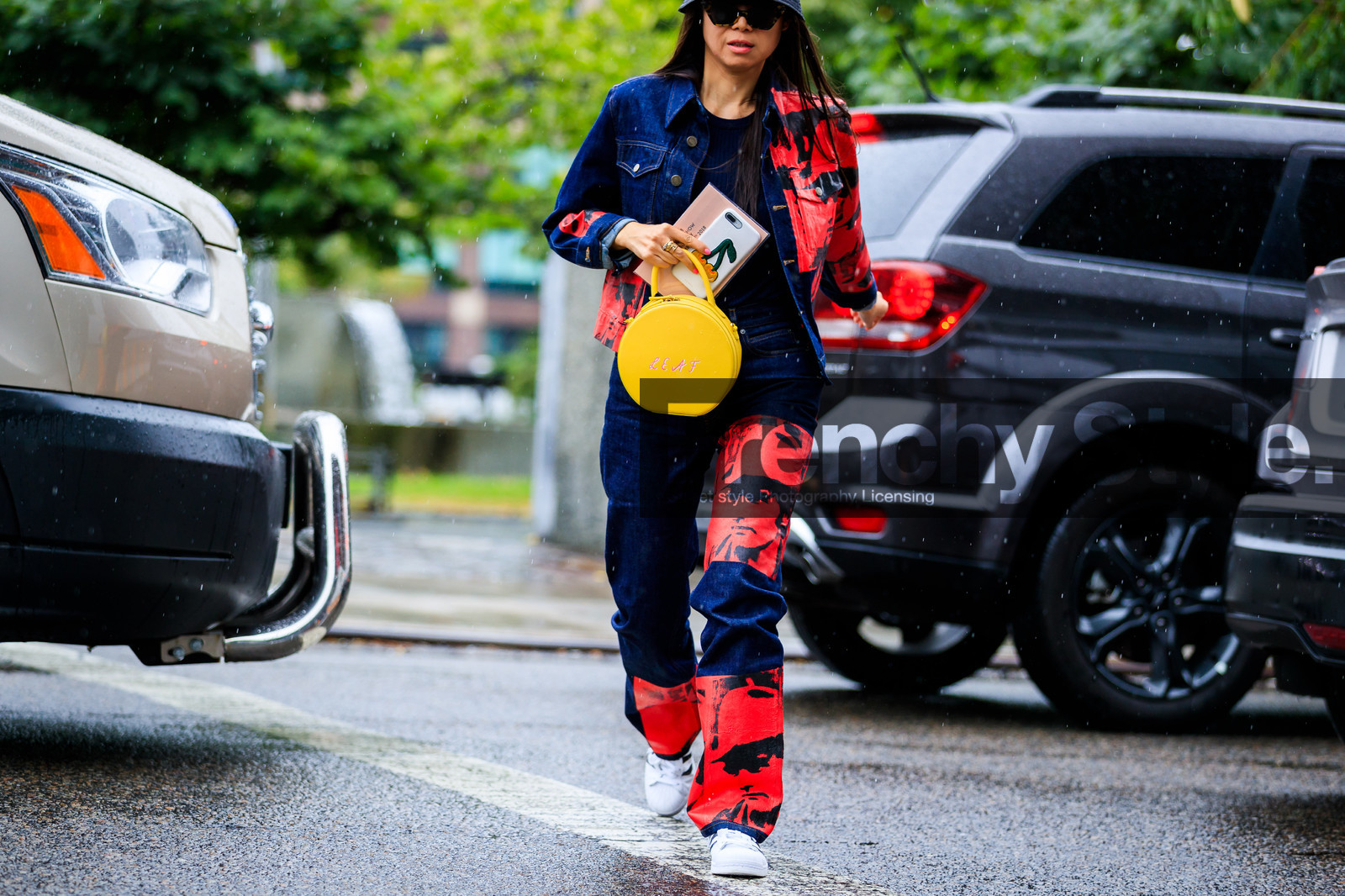 blue denim, denim jacket, denim pants, graphic jacket, graphic pants, jeans, leaf greener, leather bag, leather shoes, printed jacket, printed pants, sunglasses, trousers, white sneakers, yellow bag, street style, jonathan paciullo, FW, frenchystyle, fashion week, NYFW, NEW YORK, SPRING SUMMER 2019, SS 19, atmosphere details, horizontal, detail