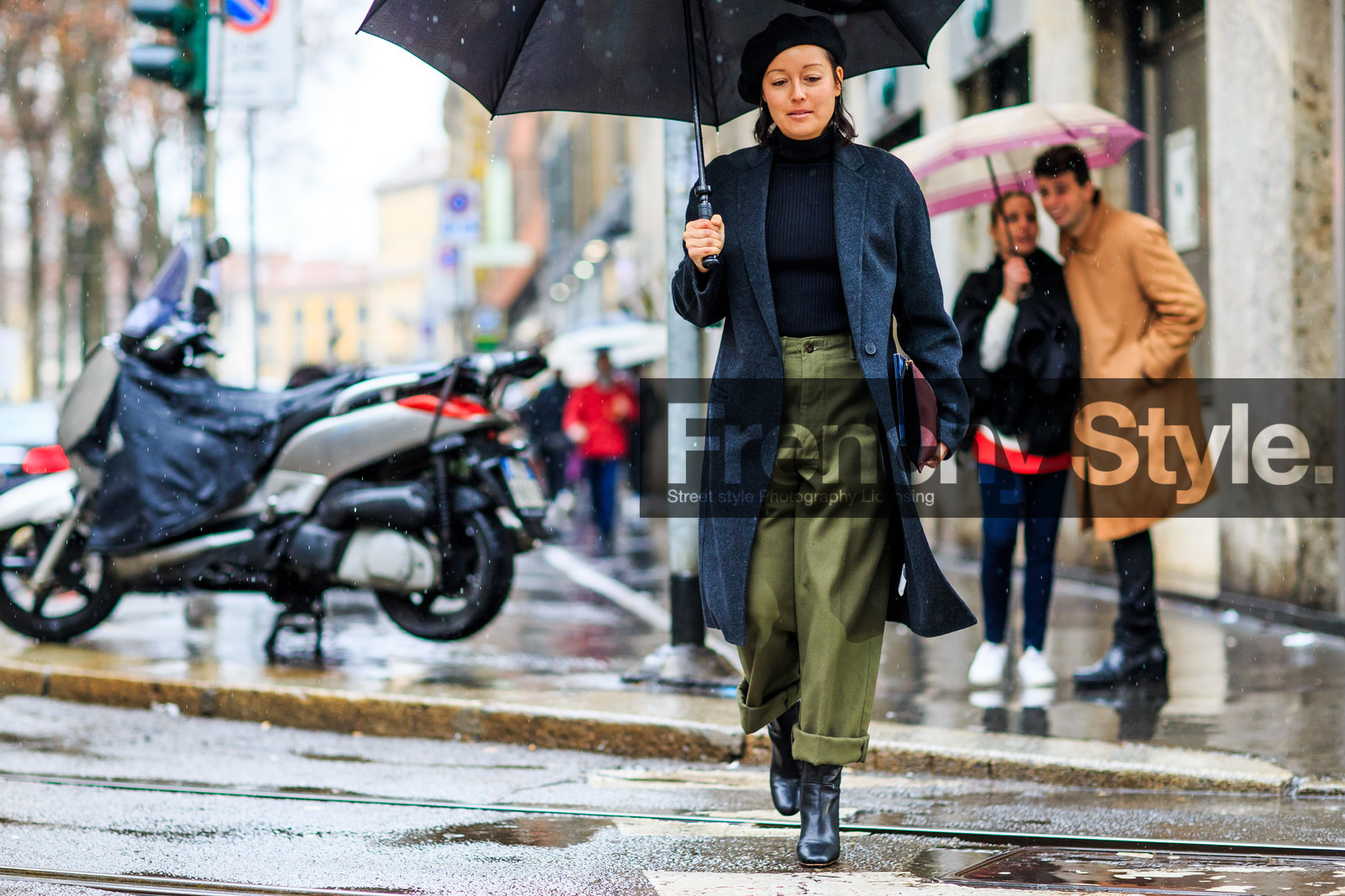 atmosphere details, AUTUMN WINTER 2016-2017, AW 16-17, beret, black boots, black coat, black sweater, FALL WINTER 2016-2017, fashion week, frenchystyle, full length, FW, FW 16-17, green pants, horizontal, jonathan paciullo, leather boots, LFW, LONDON, MENSWEAR, rachael wang, street style, trousers